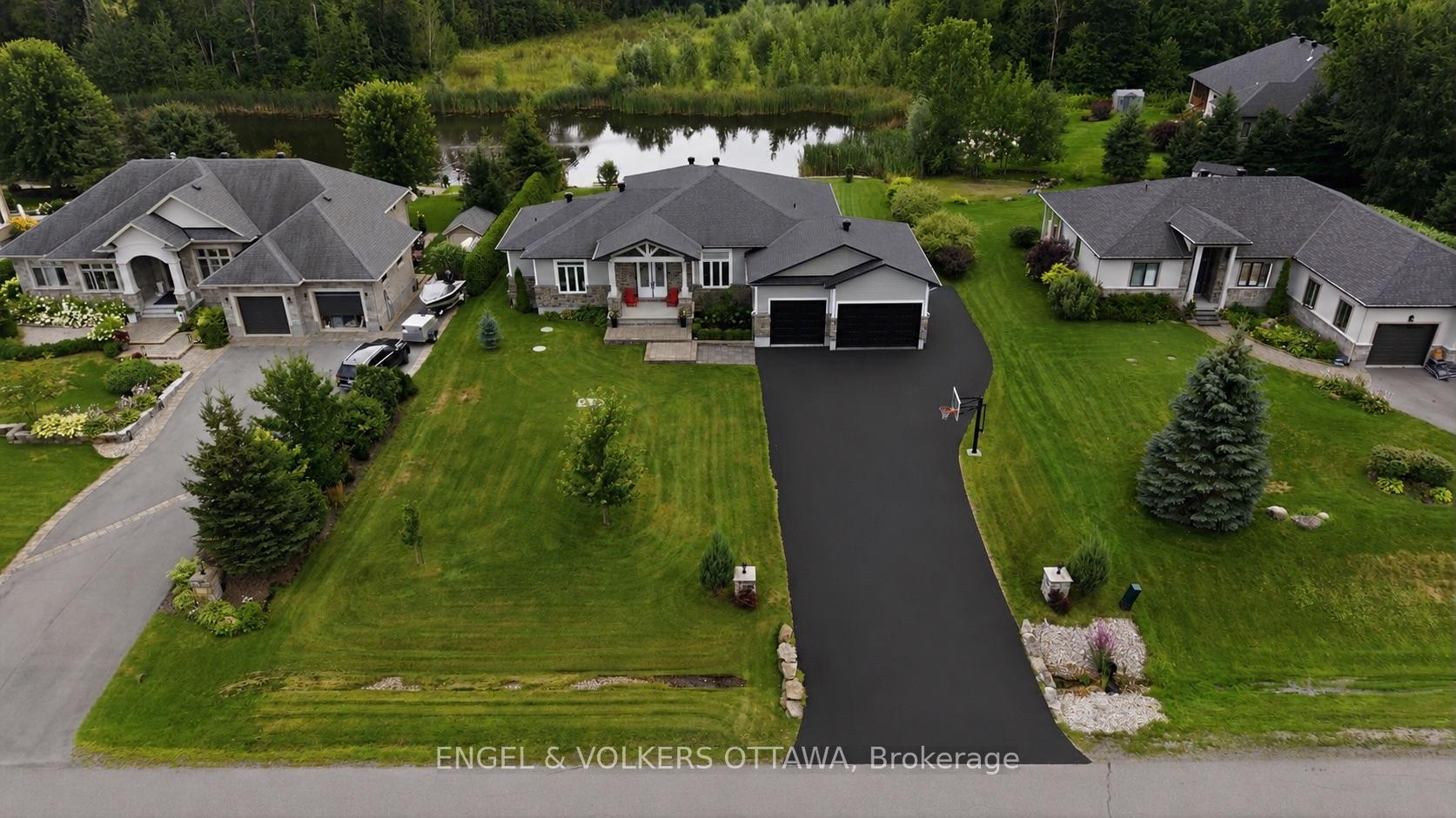 Photo 41 of 1914 Cedarlakes Way, Ottawa, Greely — HOMEH
