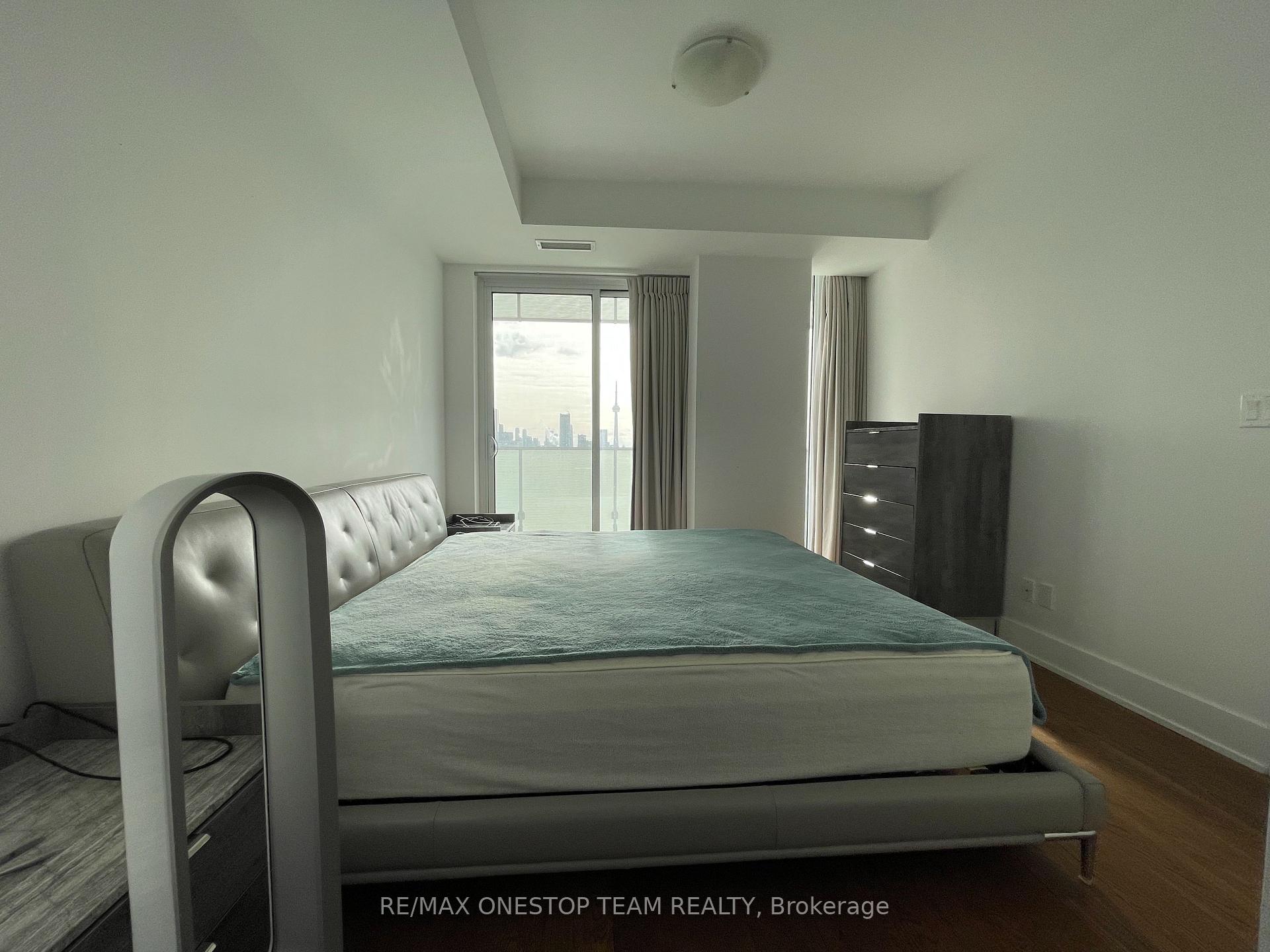 Photo 12 of Unit 2902, 200 Bloor Street W, Toronto, The Annex — HOMEH