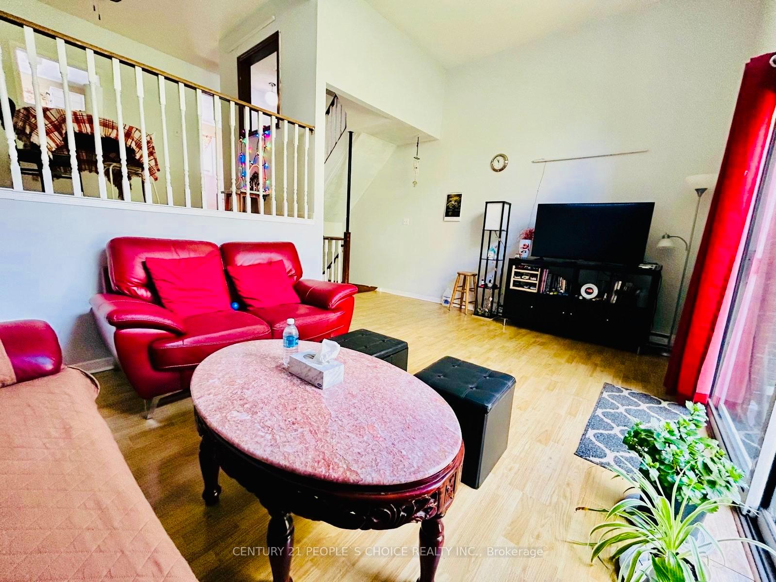 Photo 3 of 25 Mccallum Court, Brampton, Queen Street Corridor — HOMEH