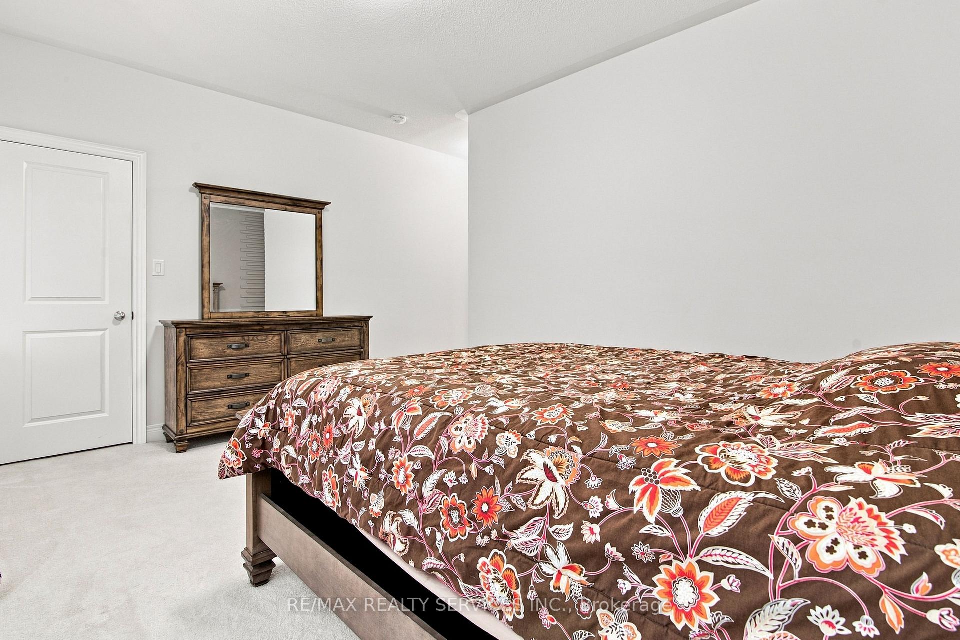Photo 28 of 194 Coldwell Bay Circle, Vaughan, Kleinburg — HOMEH
