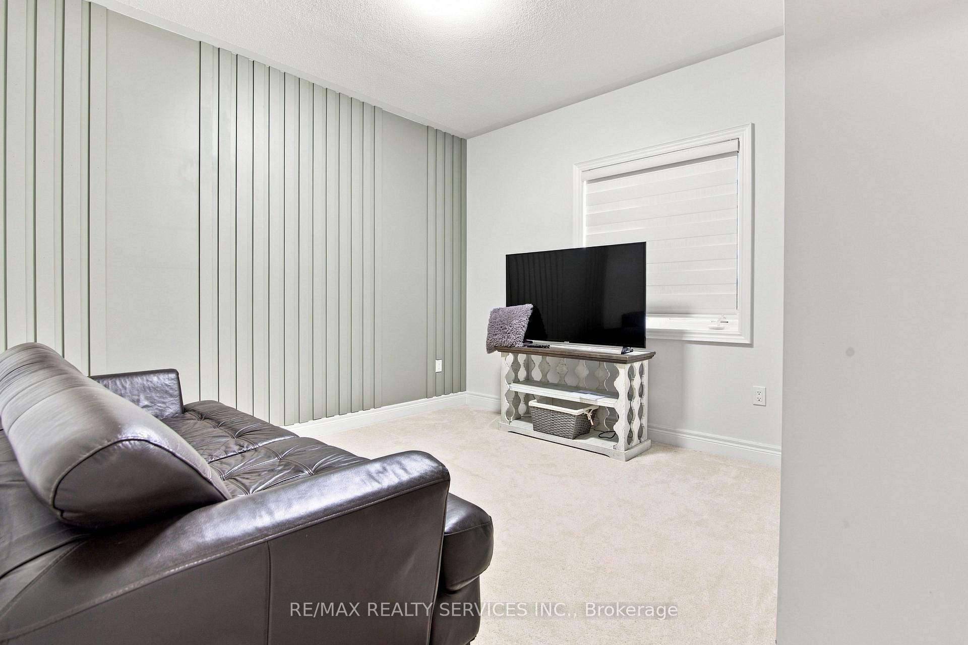 Photo 29 of 194 Coldwell Bay Circle, Vaughan, Kleinburg — HOMEH