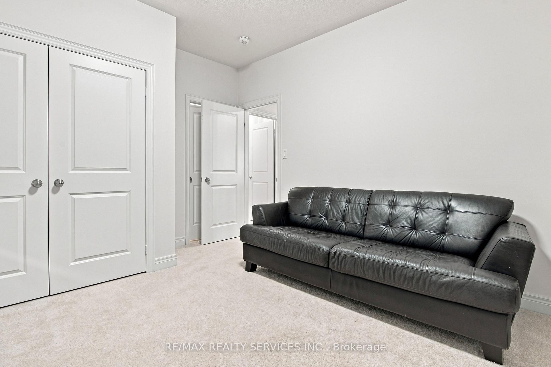 Photo 30 of 194 Coldwell Bay Circle, Vaughan, Kleinburg — HOMEH