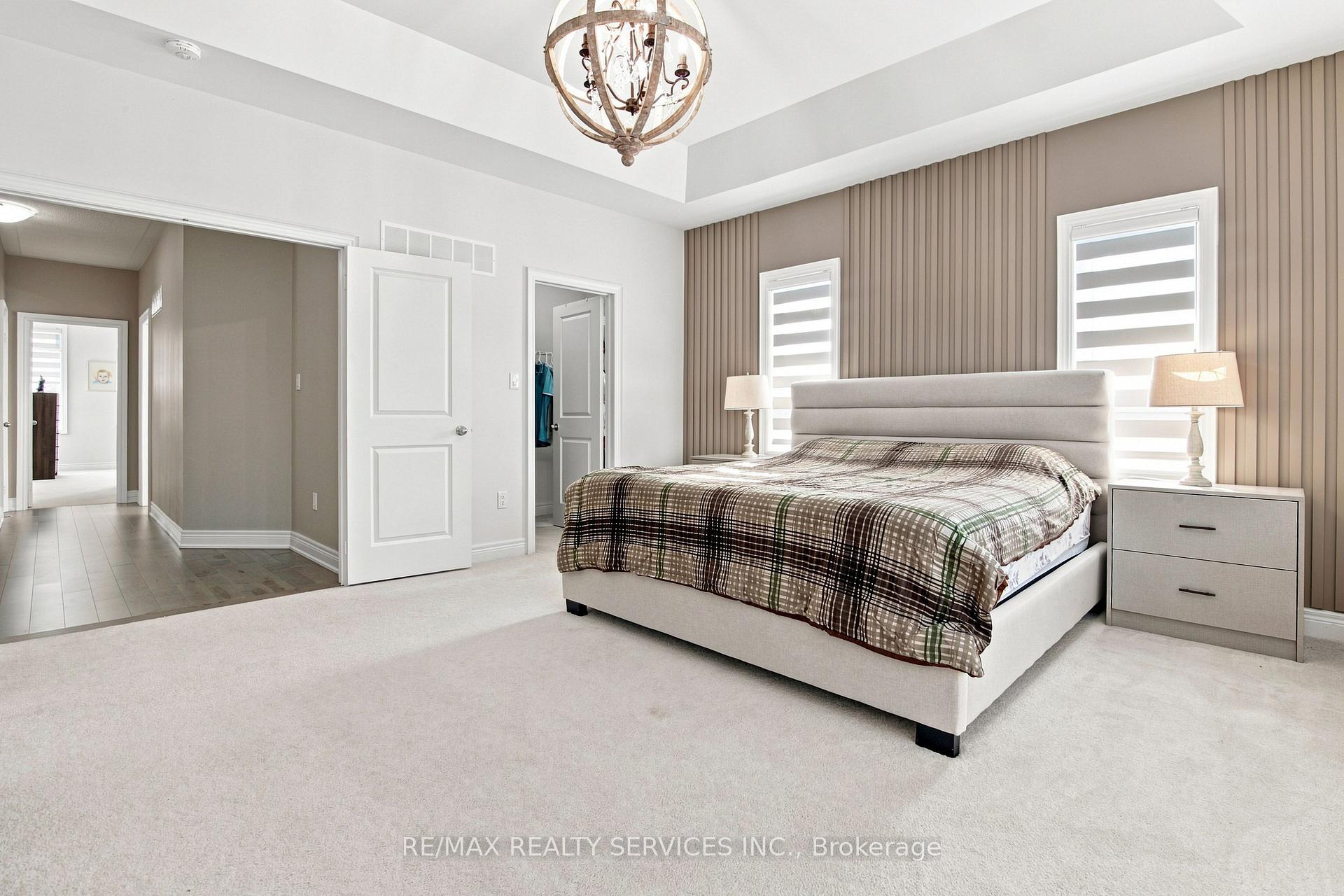 Photo 34 of 194 Coldwell Bay Circle, Vaughan, Kleinburg — HOMEH