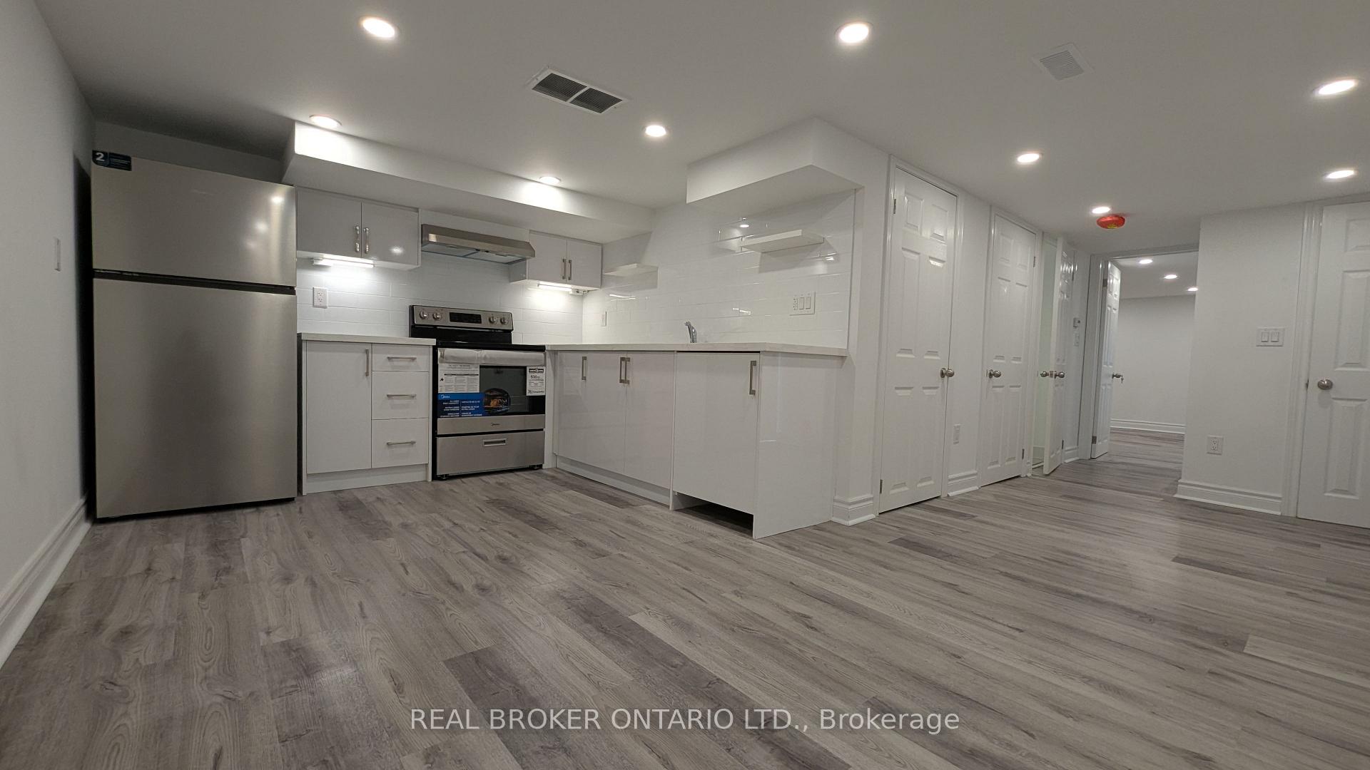 Photo of Unit Unit #4, 1150 Woodbine Avenue