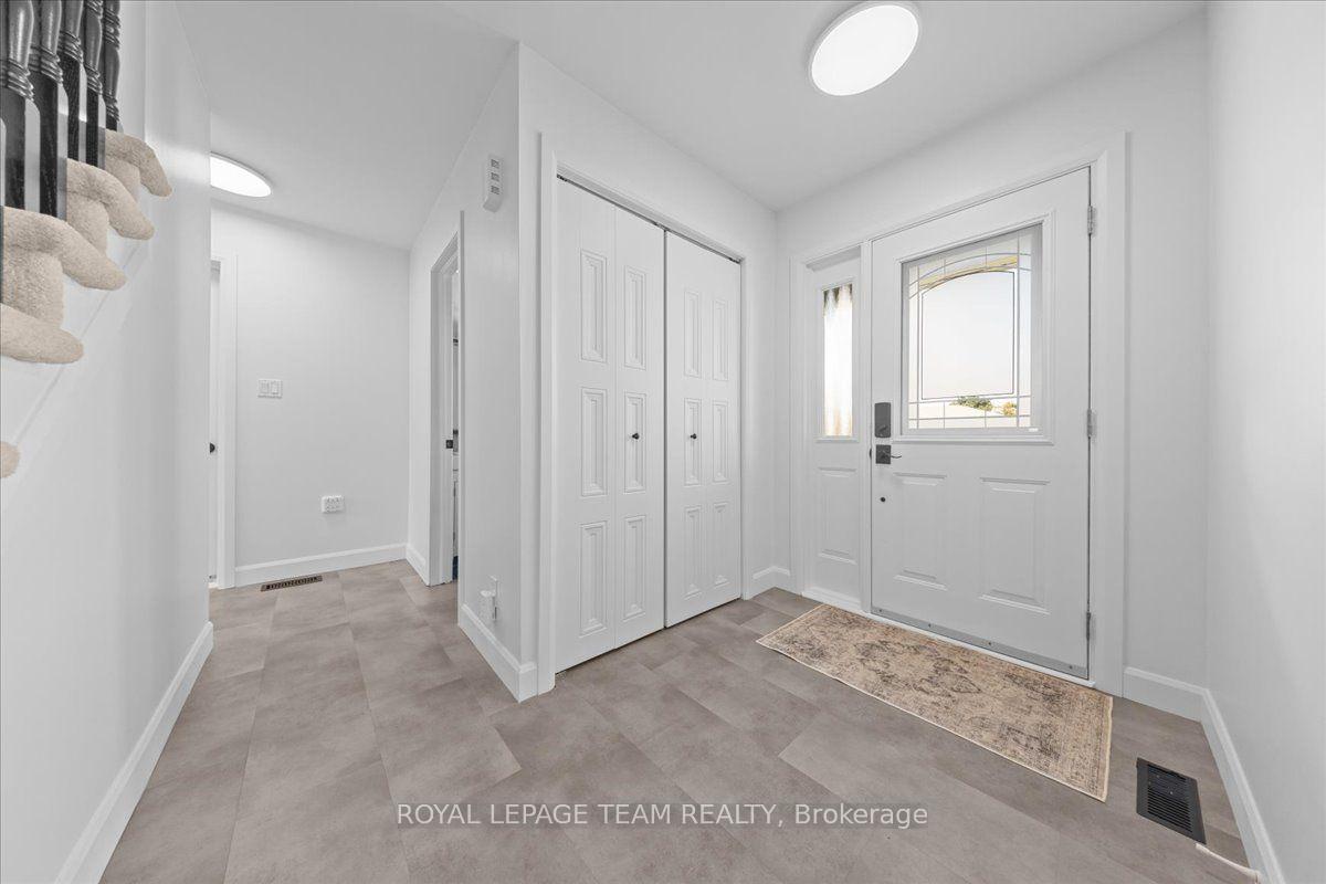 Photo 4 of 38 Patterson Crescent, Carleton Place, Carleton Place — HOMEH