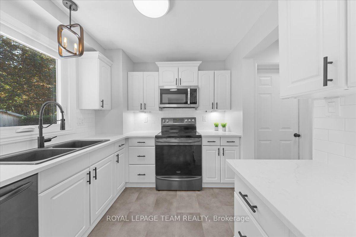 Photo 13 of 38 Patterson Crescent, Carleton Place, Carleton Place — HOMEH