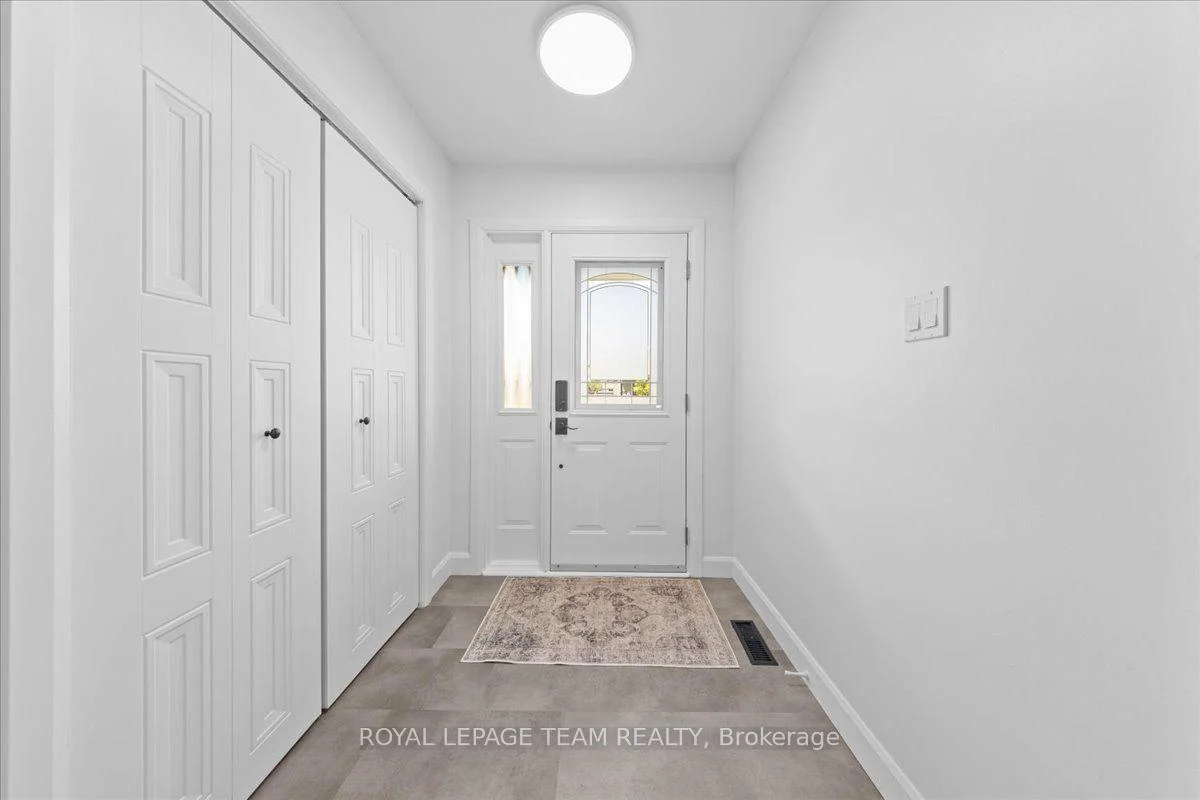 Photo 5 of 38 Patterson Crescent, Carleton Place, Carleton Place — HOMEH