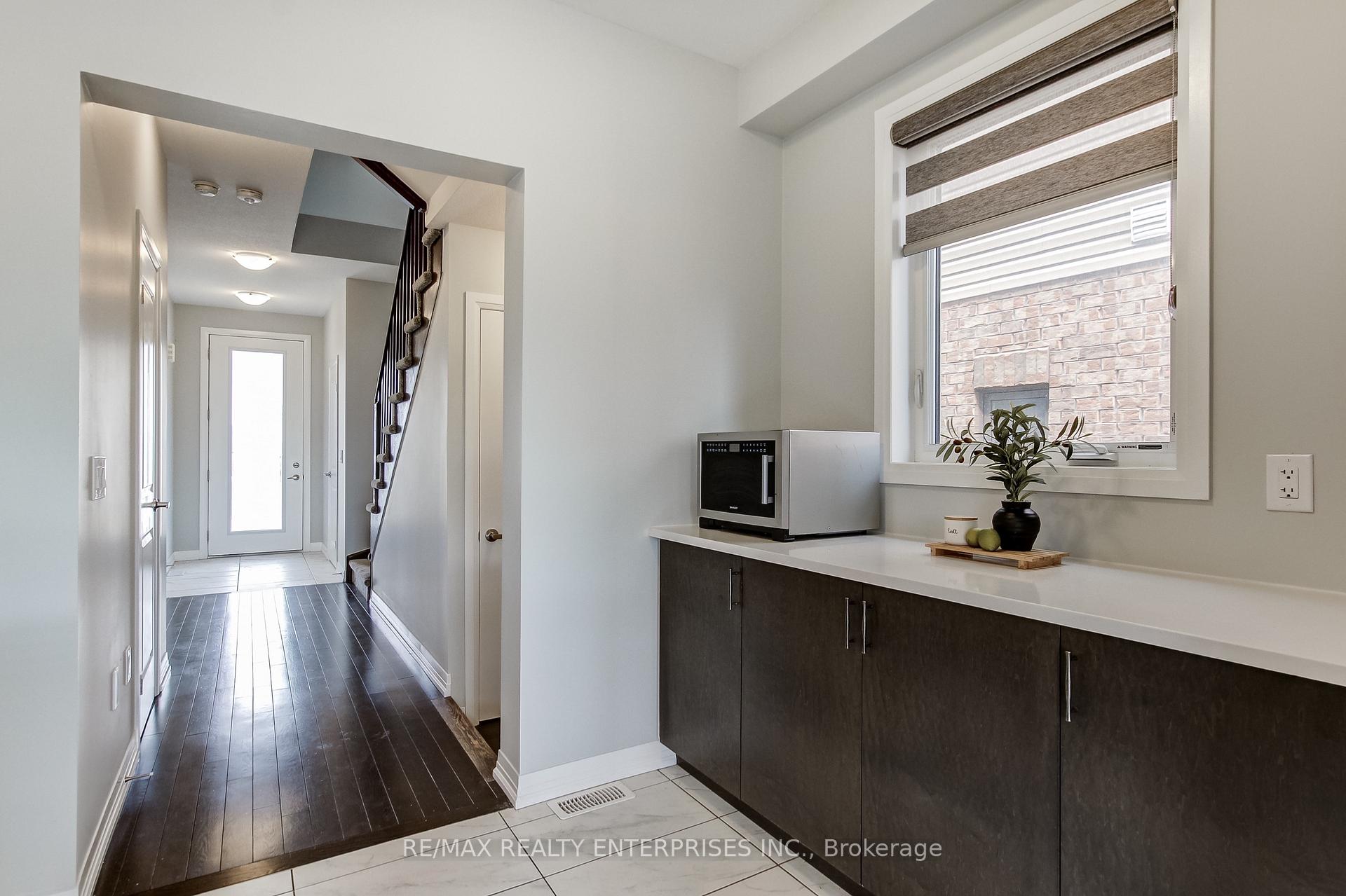 Photo 5 of 113 Leslie Davis Street, North Dumfries, Ayr — HOMEH