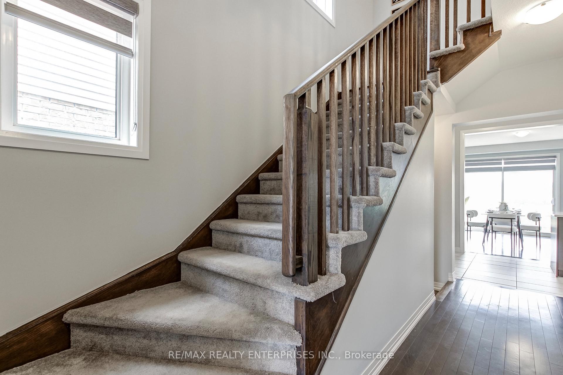 Photo 12 of 113 Leslie Davis Street, North Dumfries, Ayr — HOMEH