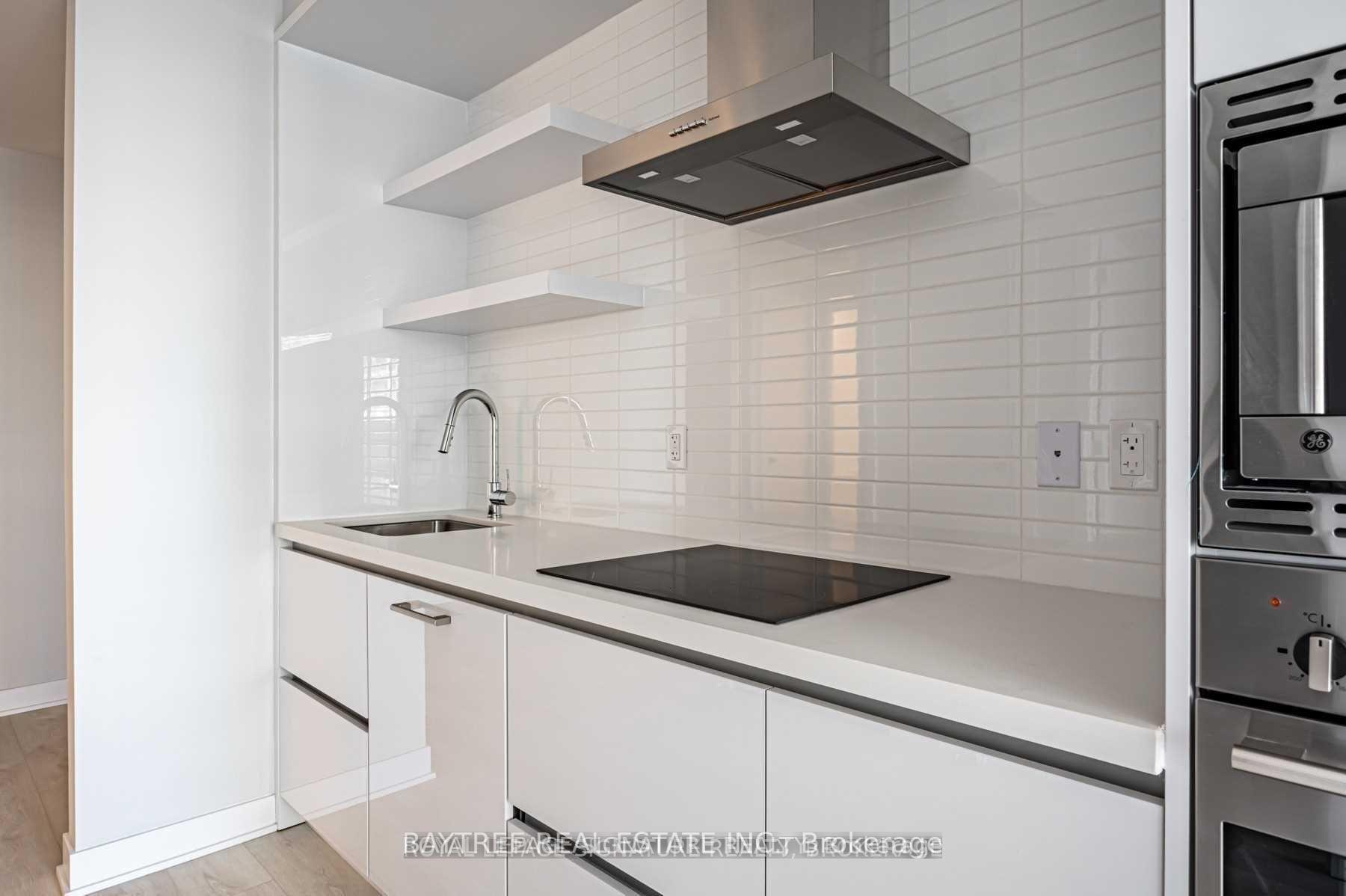 Photo 2 of Unit 2710, 2221 Yonge Street, Toronto, Mount Pleasant West — HOMEH