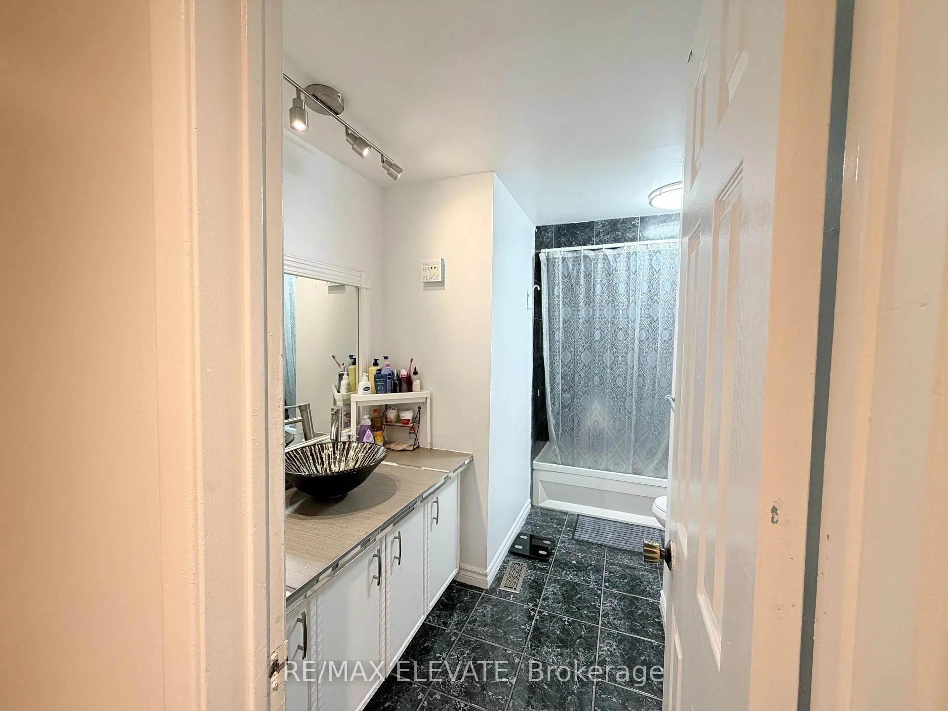 Photo 25 of 248 Woodhall Road, Markham, Milliken Mills East — HOMEH