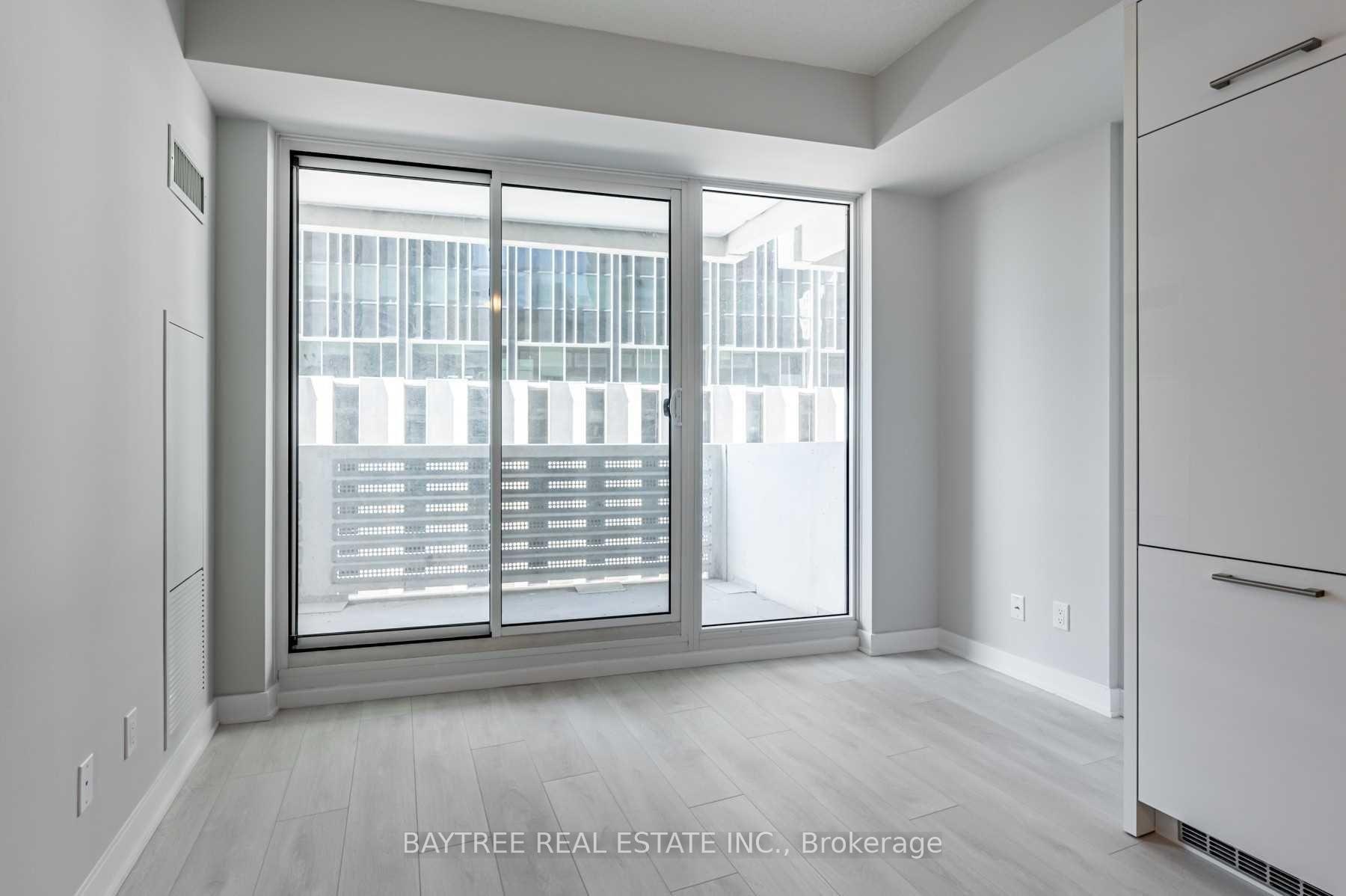 Photo 6 of Unit 310, 2221 Yonge Street, Toronto, Mount Pleasant West — HOMEH