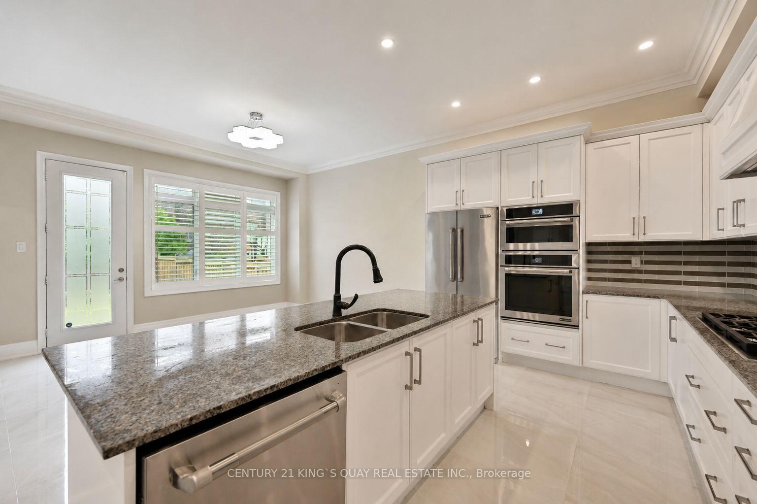 Photo 9 of 1917 Fairport Road, Pickering, Liverpool — HOMEH