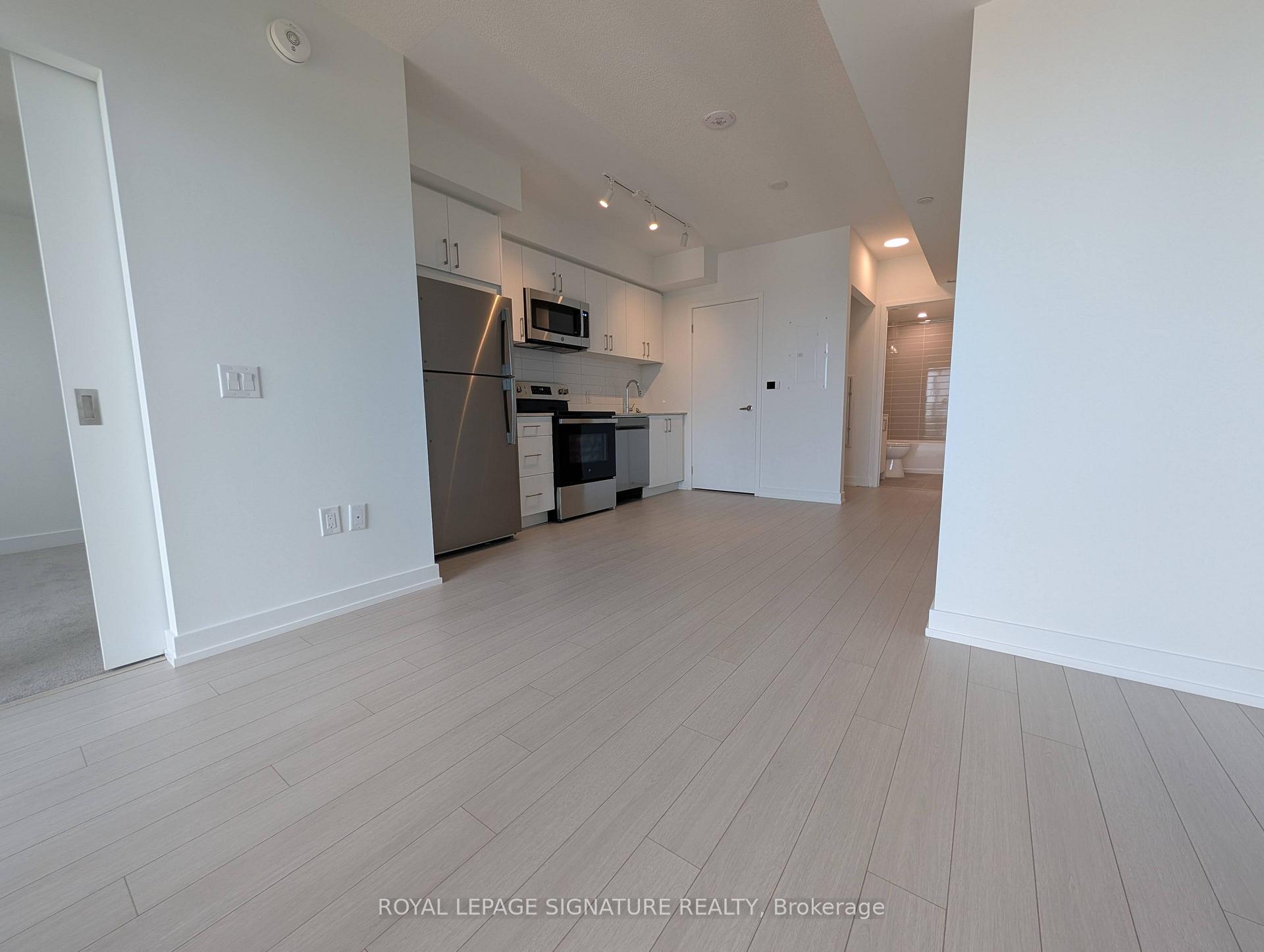 Photo 4 of Unit 1320, 4010 Eglinton Avenue, Etobicoke, Humber Heights — HOMEH