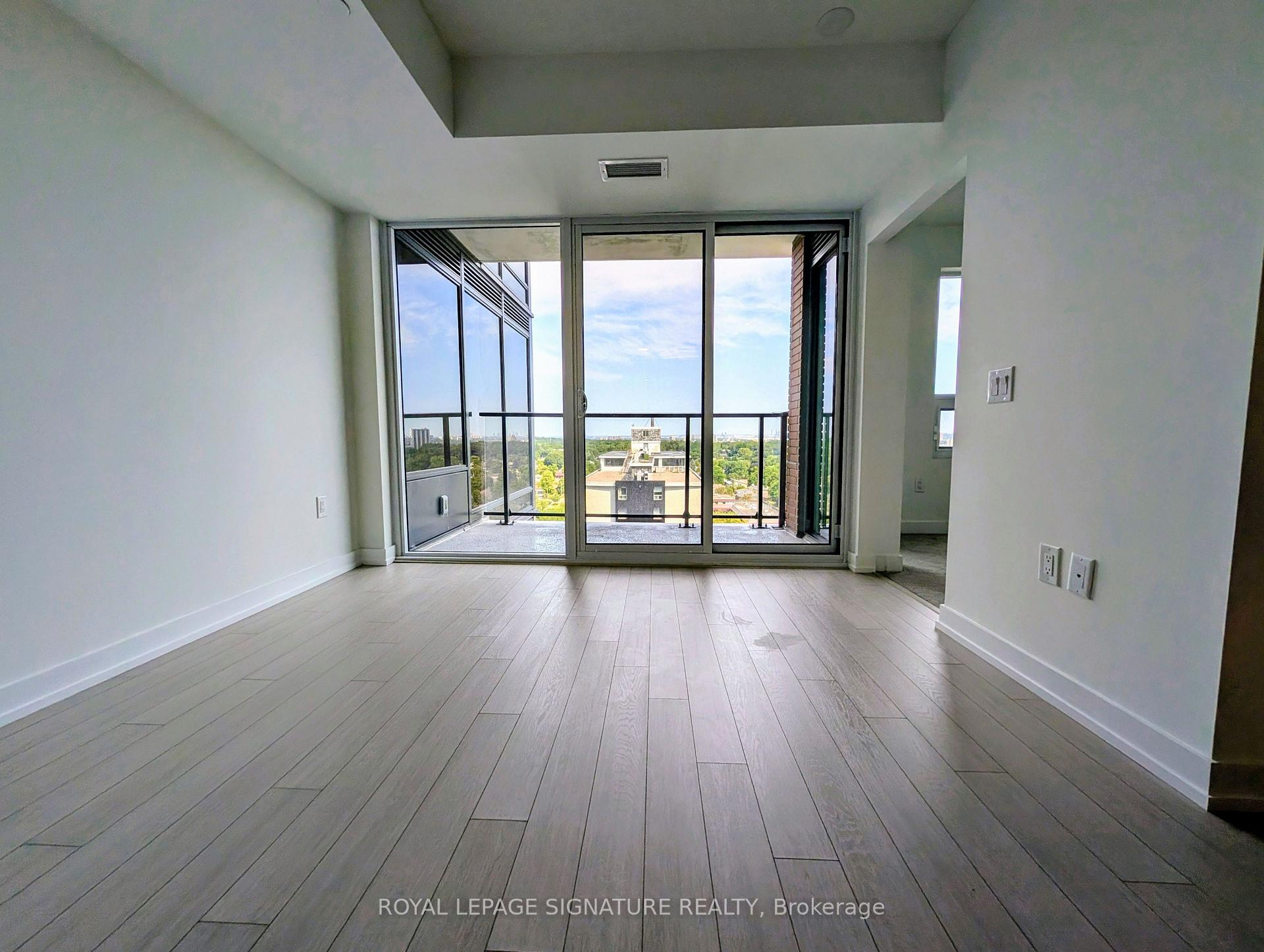 Photo 5 of Unit 1320, 4010 Eglinton Avenue, Etobicoke, Humber Heights — HOMEH