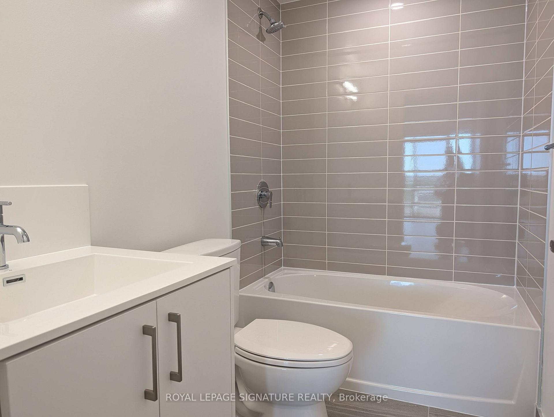 Photo 6 of Unit 1320, 4010 Eglinton Avenue, Etobicoke, Humber Heights — HOMEH