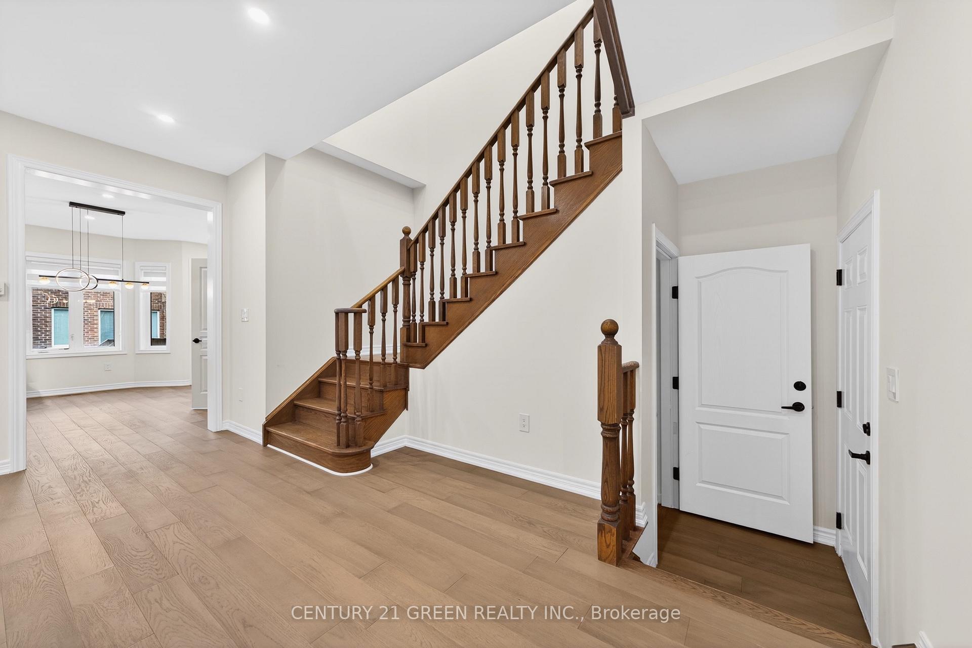 Photo 16 of 496 George Ryan Avenue, Oakville, Joshua Meadows — HOMEH