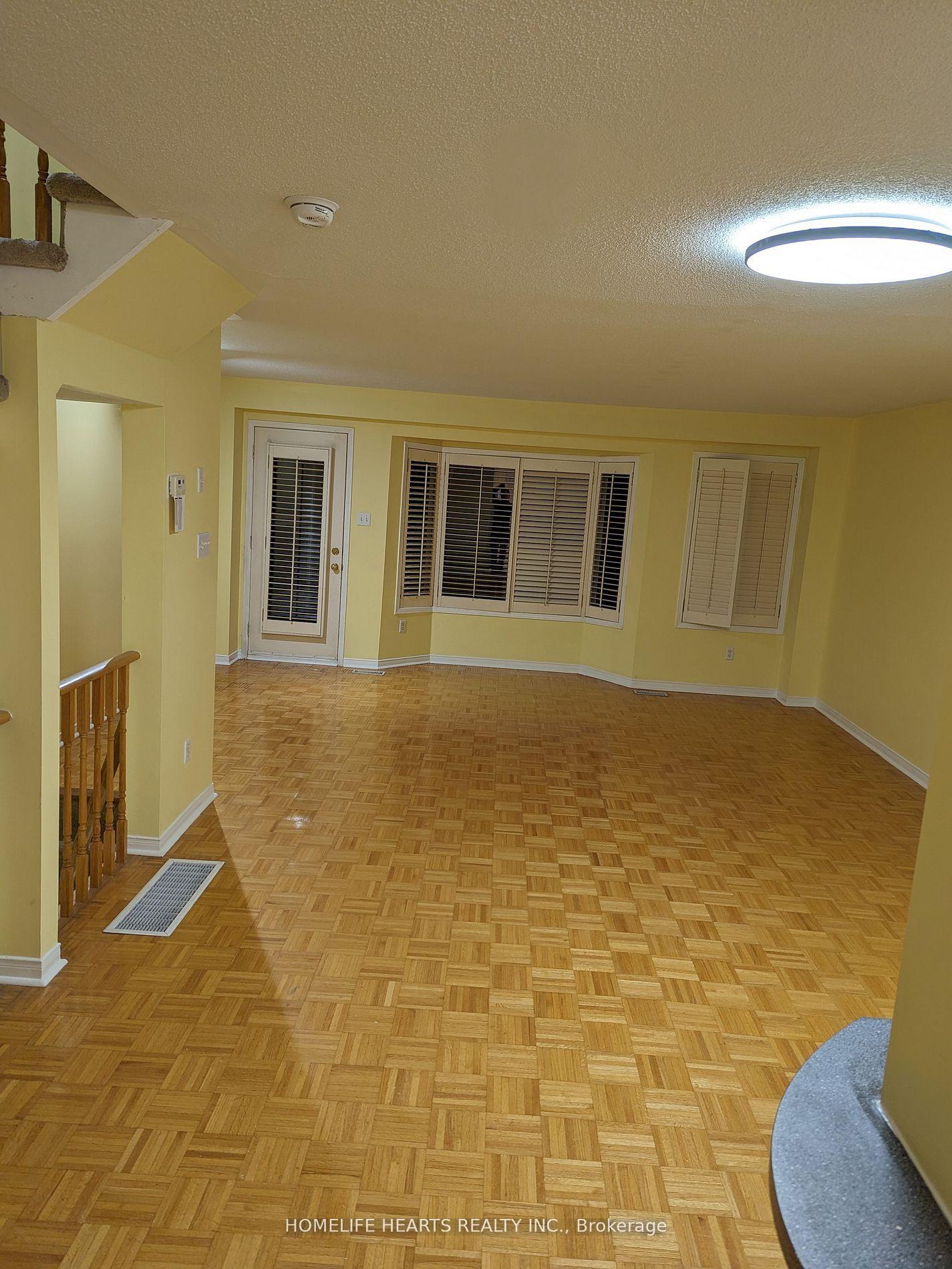 Photo 8 of Unit 192, 18 Clark Avenue W, Vaughan, Crestwood-Springfarm-Yorkhill — HOMEH
