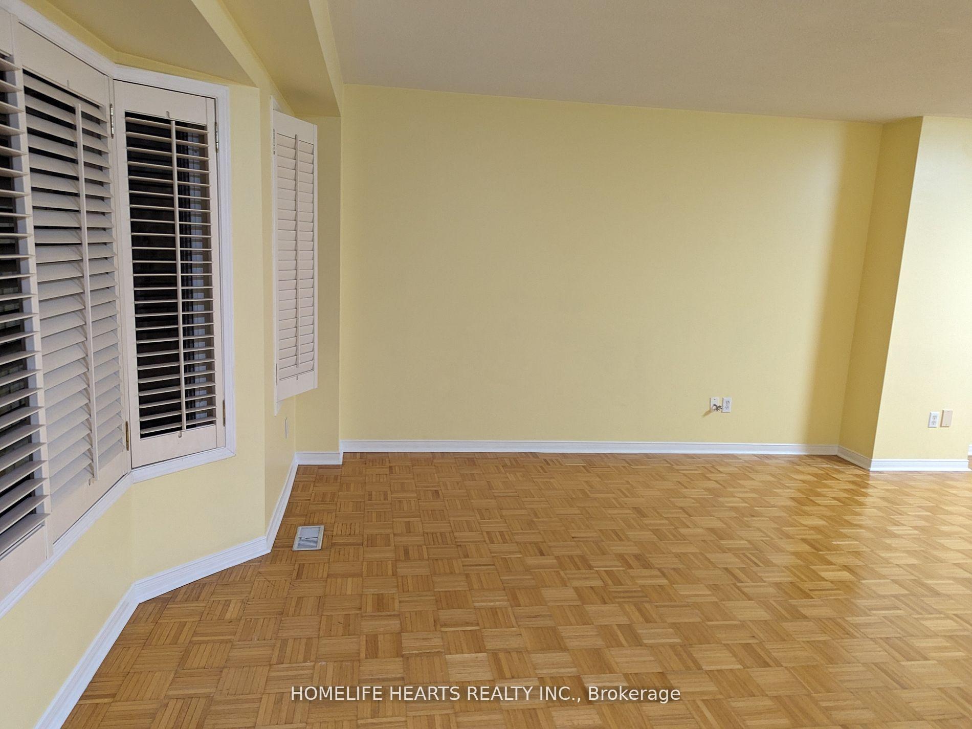 Photo 11 of Unit 192, 18 Clark Avenue W, Vaughan, Crestwood-Springfarm-Yorkhill — HOMEH