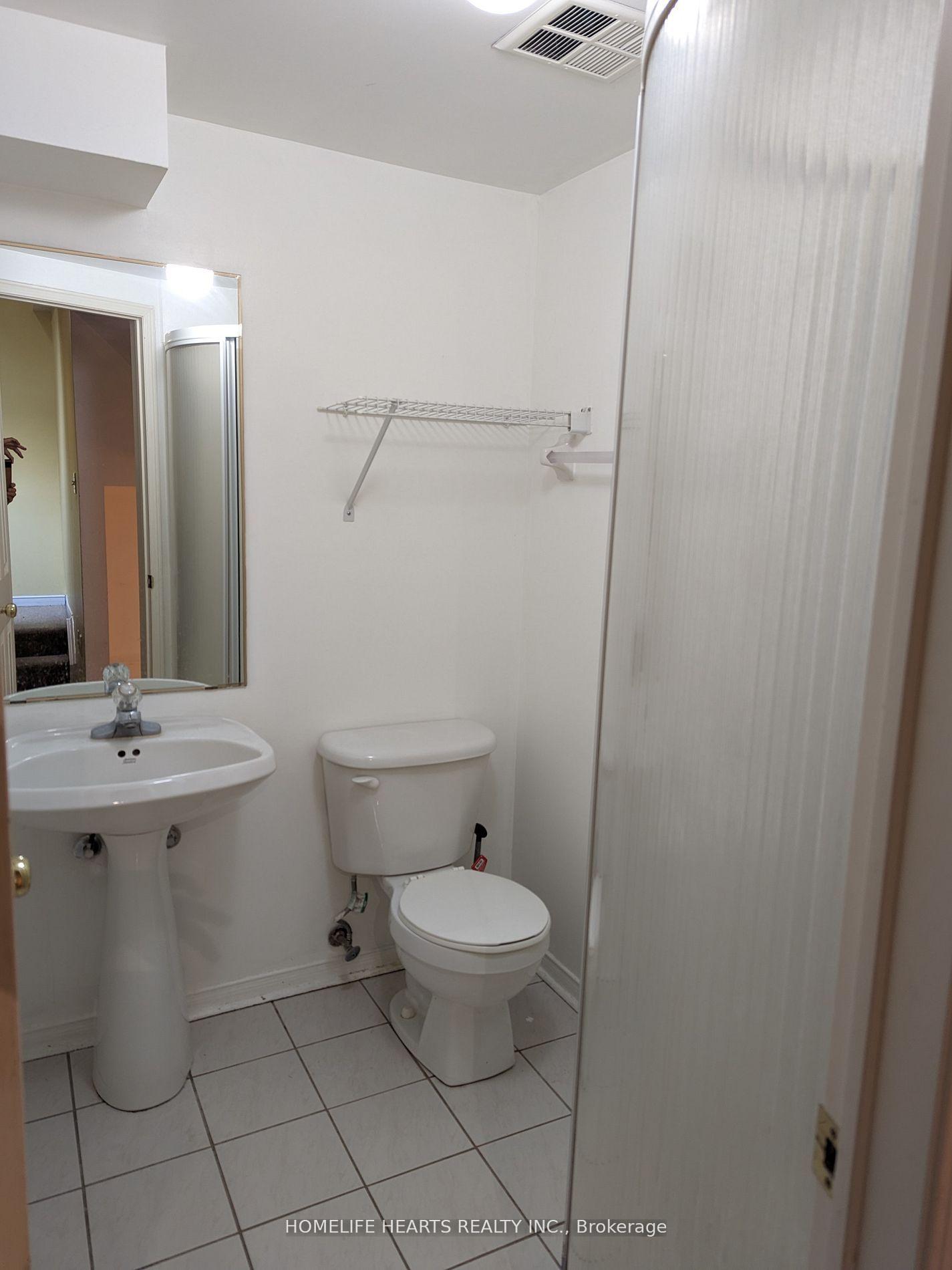 Photo 15 of Unit 192, 18 Clark Avenue W, Vaughan, Crestwood-Springfarm-Yorkhill — HOMEH