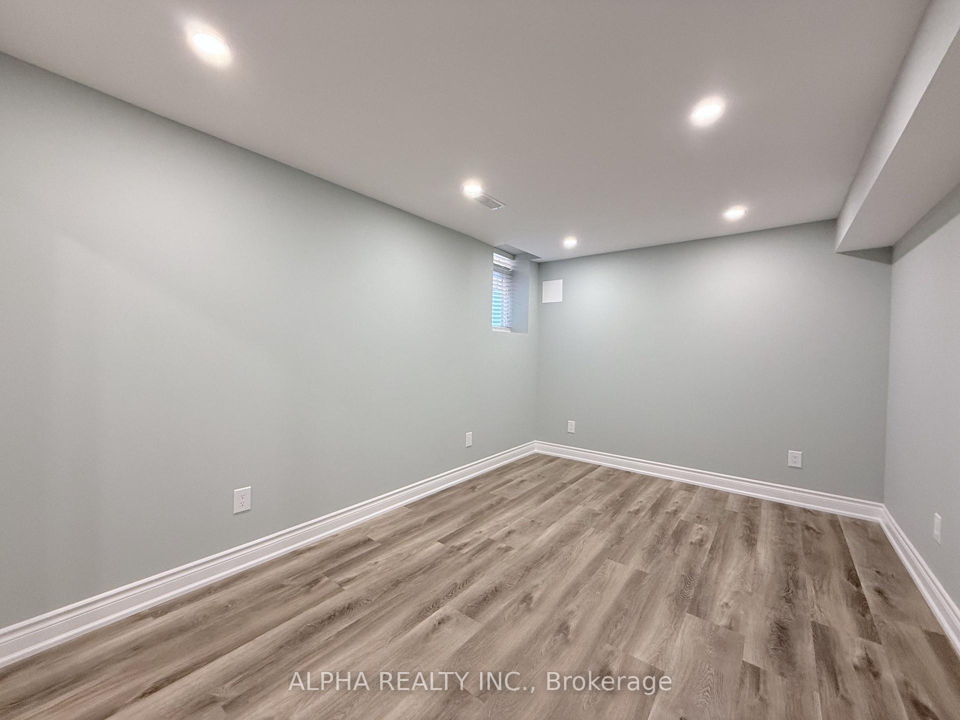 Photo 4 of 159 Frank Endean Road W, Richmond Hill, Rouge Woods — HOMEH