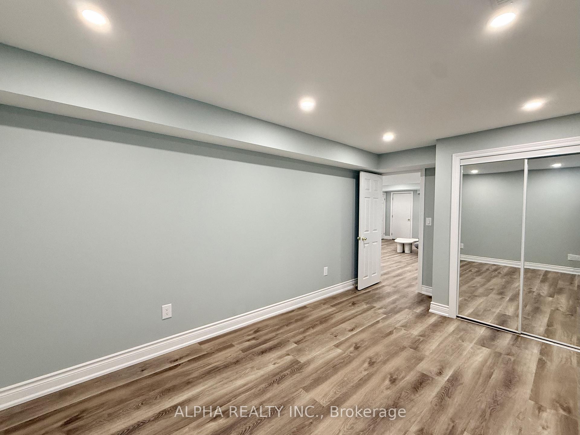 Photo 5 of 159 Frank Endean Road W, Richmond Hill, Rouge Woods — HOMEH