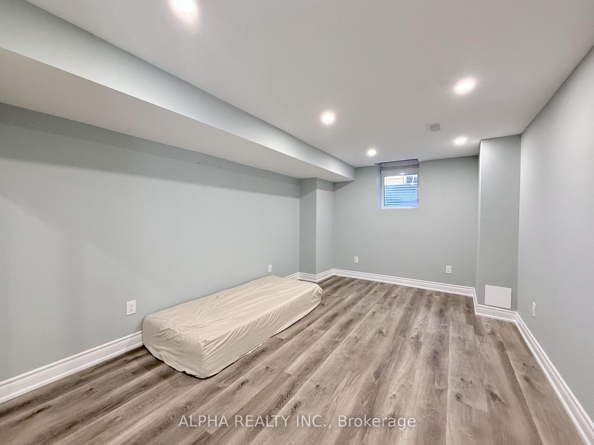 Photo 6 of 159 Frank Endean Road W, Richmond Hill, Rouge Woods — HOMEH