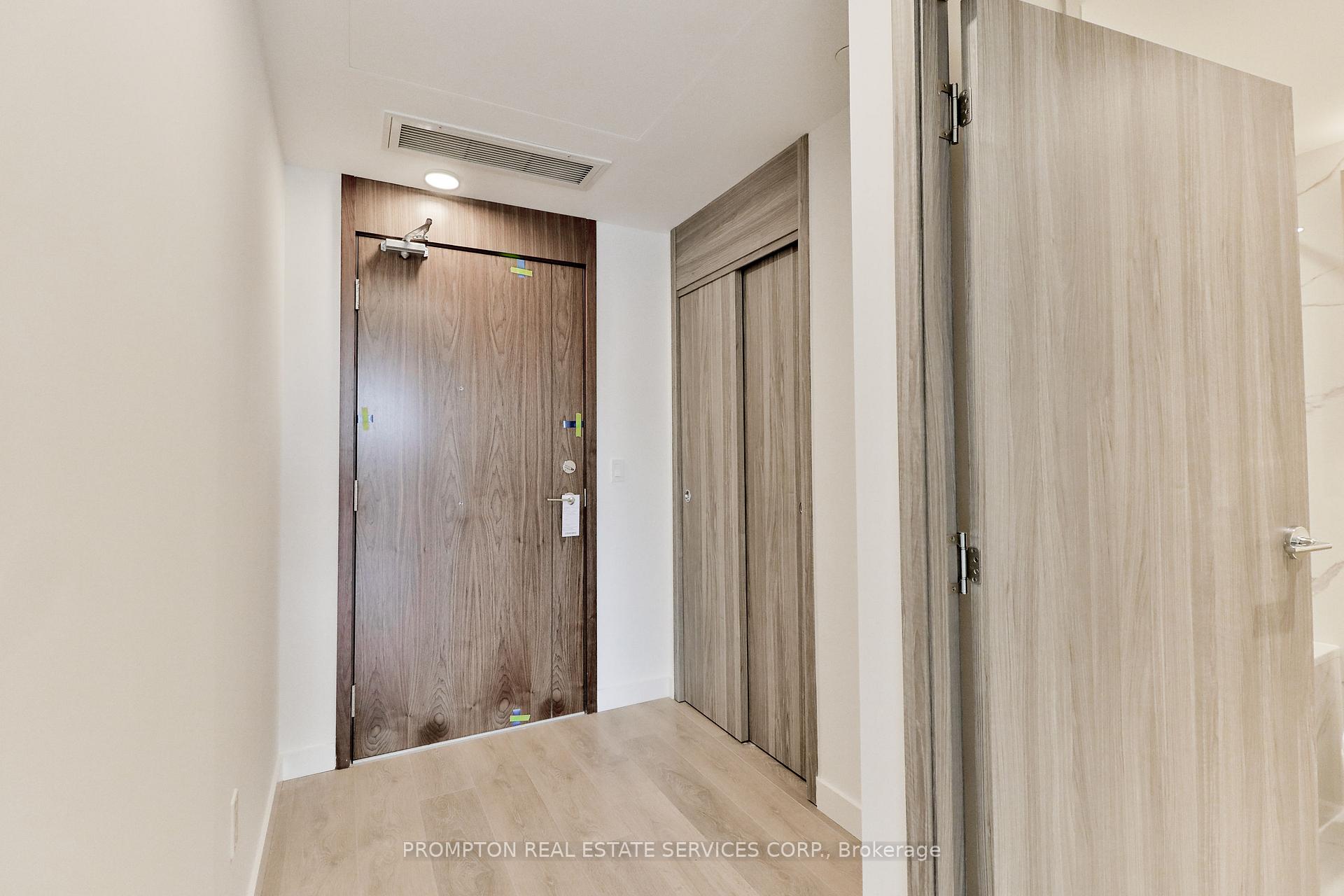 Photo 5 of Unit 1502, 75 Billes Heights, North York, Bayview Village — HOMEH