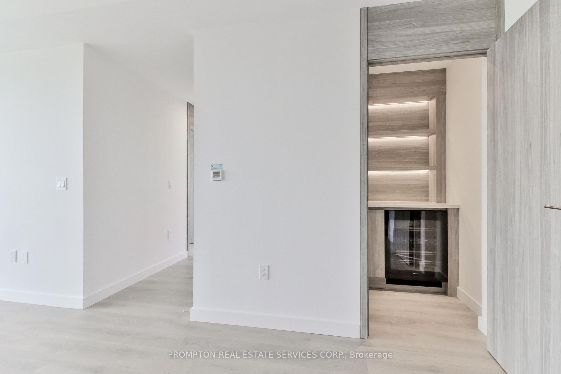 Photo 7 of Unit 1502, 75 Billes Heights, North York, Bayview Village — HOMEH