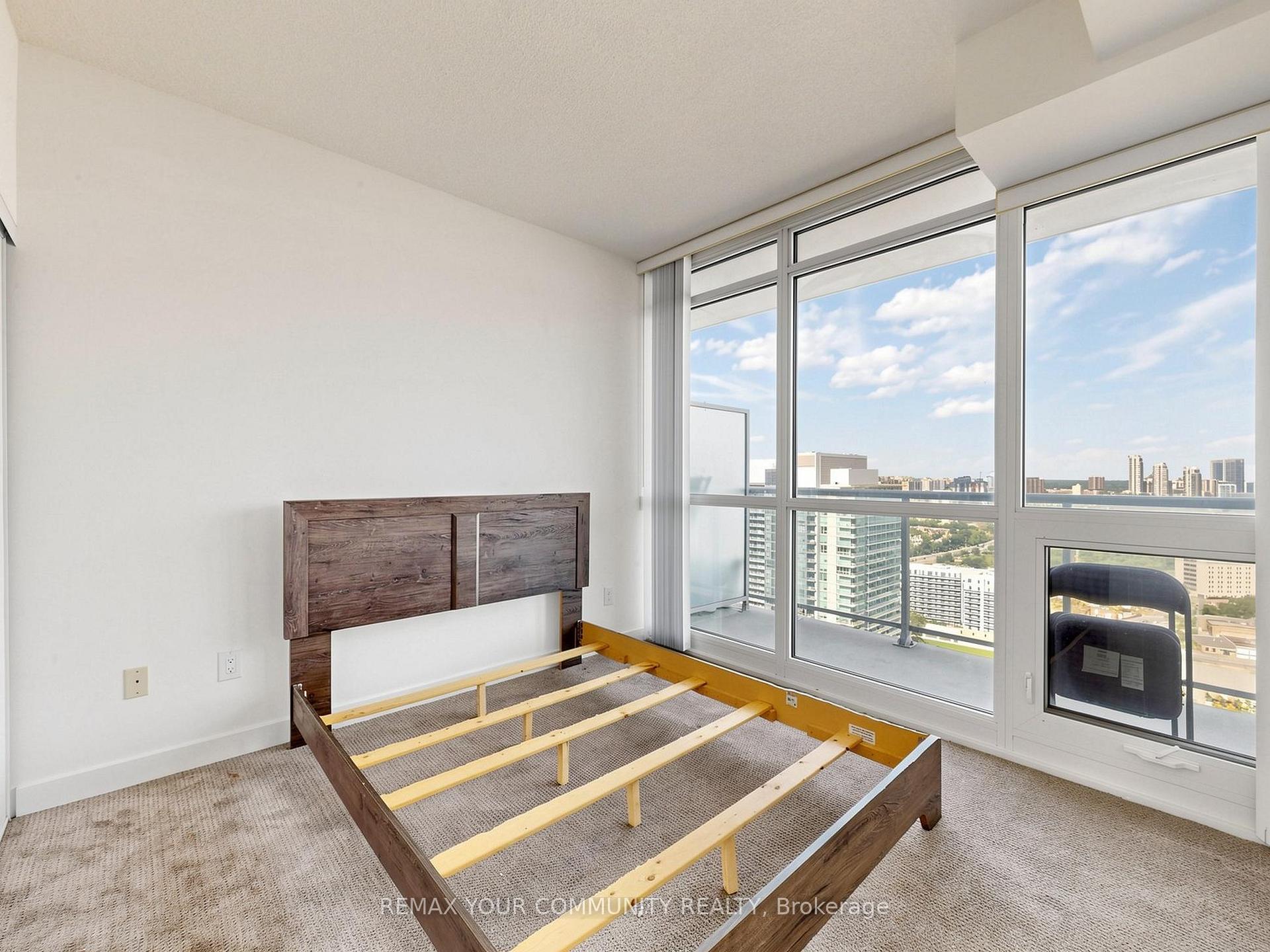 Photo 8 of Unit 3302, 121 Mcmahon Drive, North York, Bayview Village — HOMEH