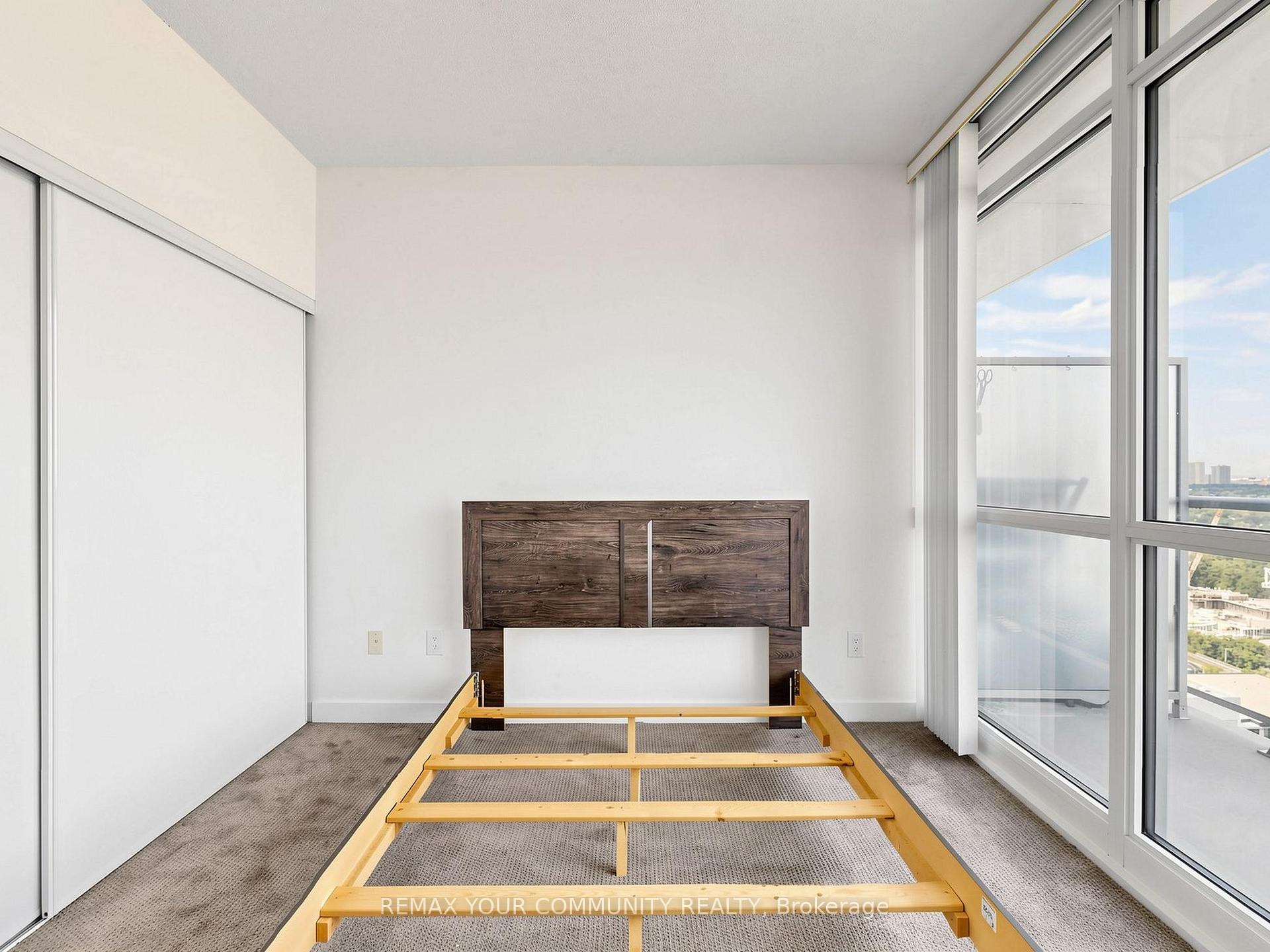 Photo 9 of Unit 3302, 121 Mcmahon Drive, North York, Bayview Village — HOMEH