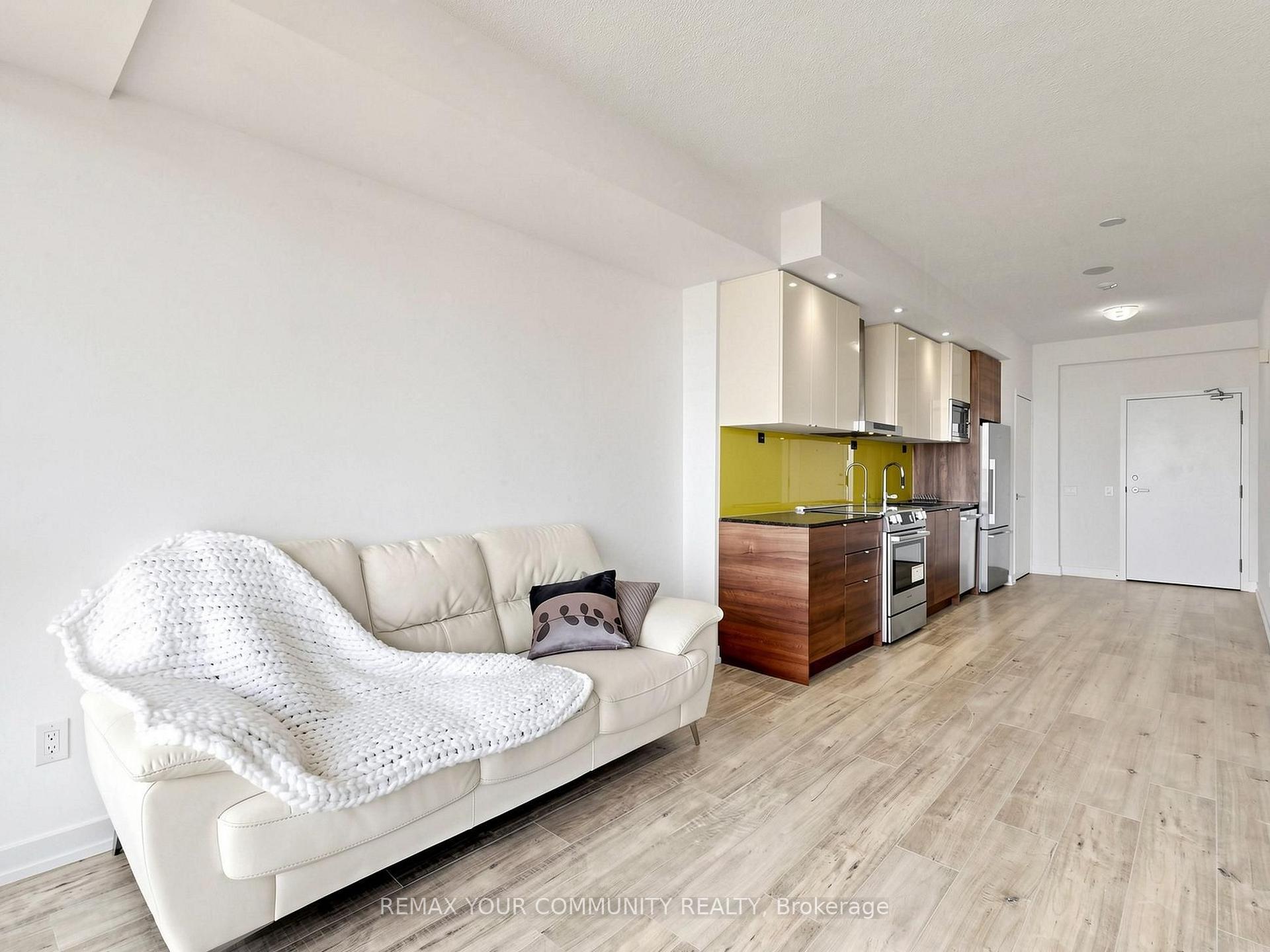 Photo 19 of Unit 3302, 121 Mcmahon Drive, North York, Bayview Village — HOMEH