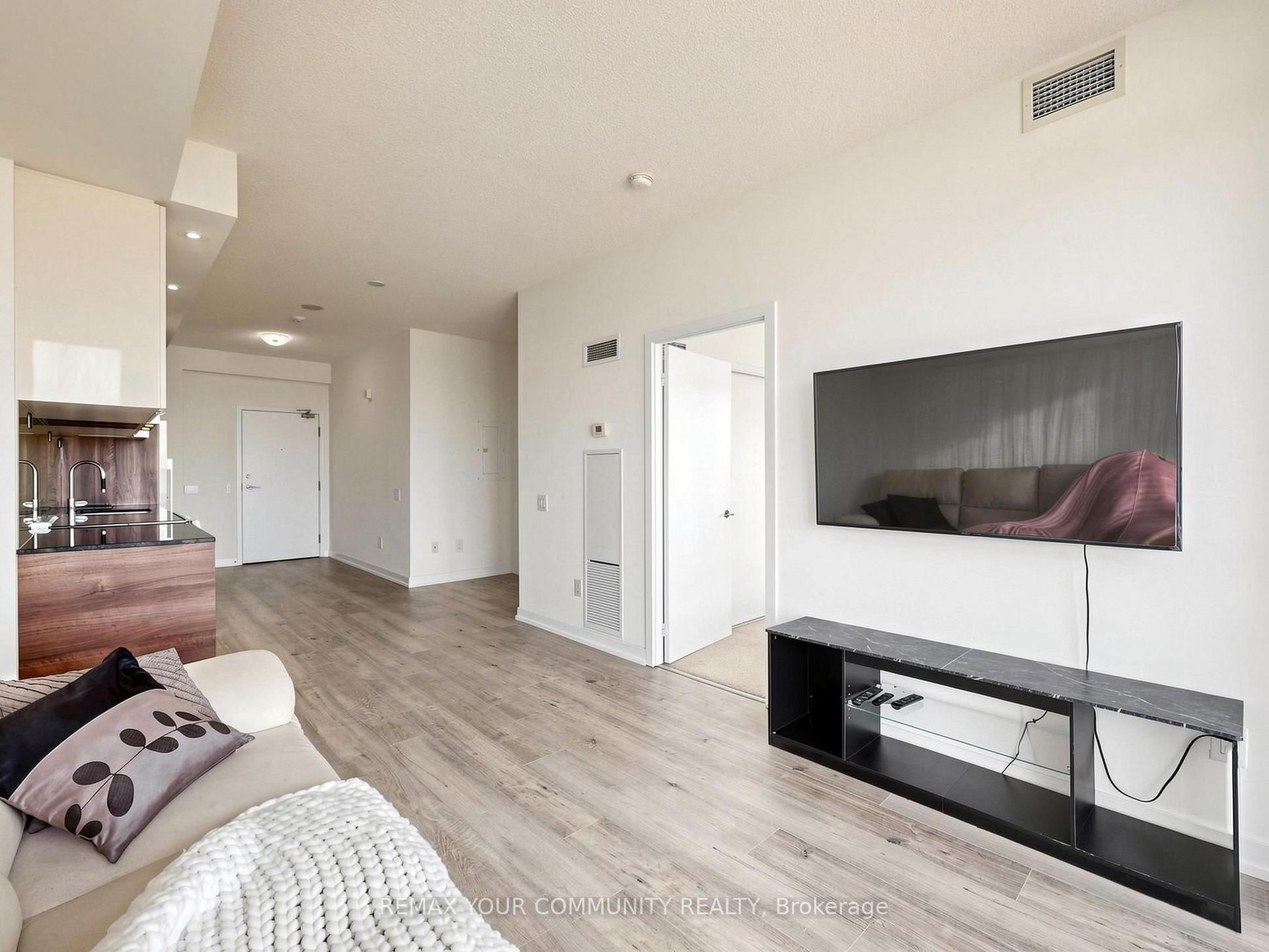 Photo 21 of Unit 3302, 121 Mcmahon Drive, North York, Bayview Village — HOMEH