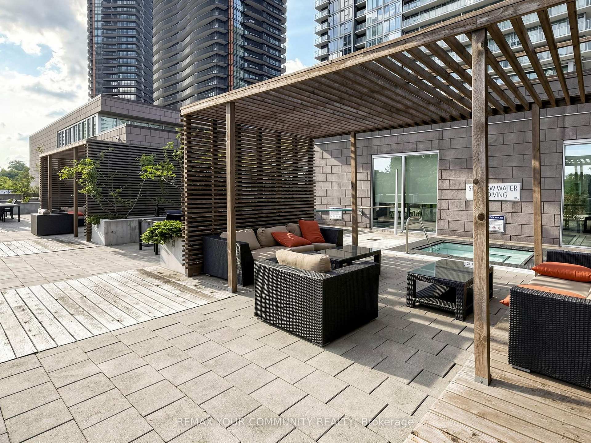 Photo 40 of Unit 3302, 121 Mcmahon Drive, North York, Bayview Village — HOMEH