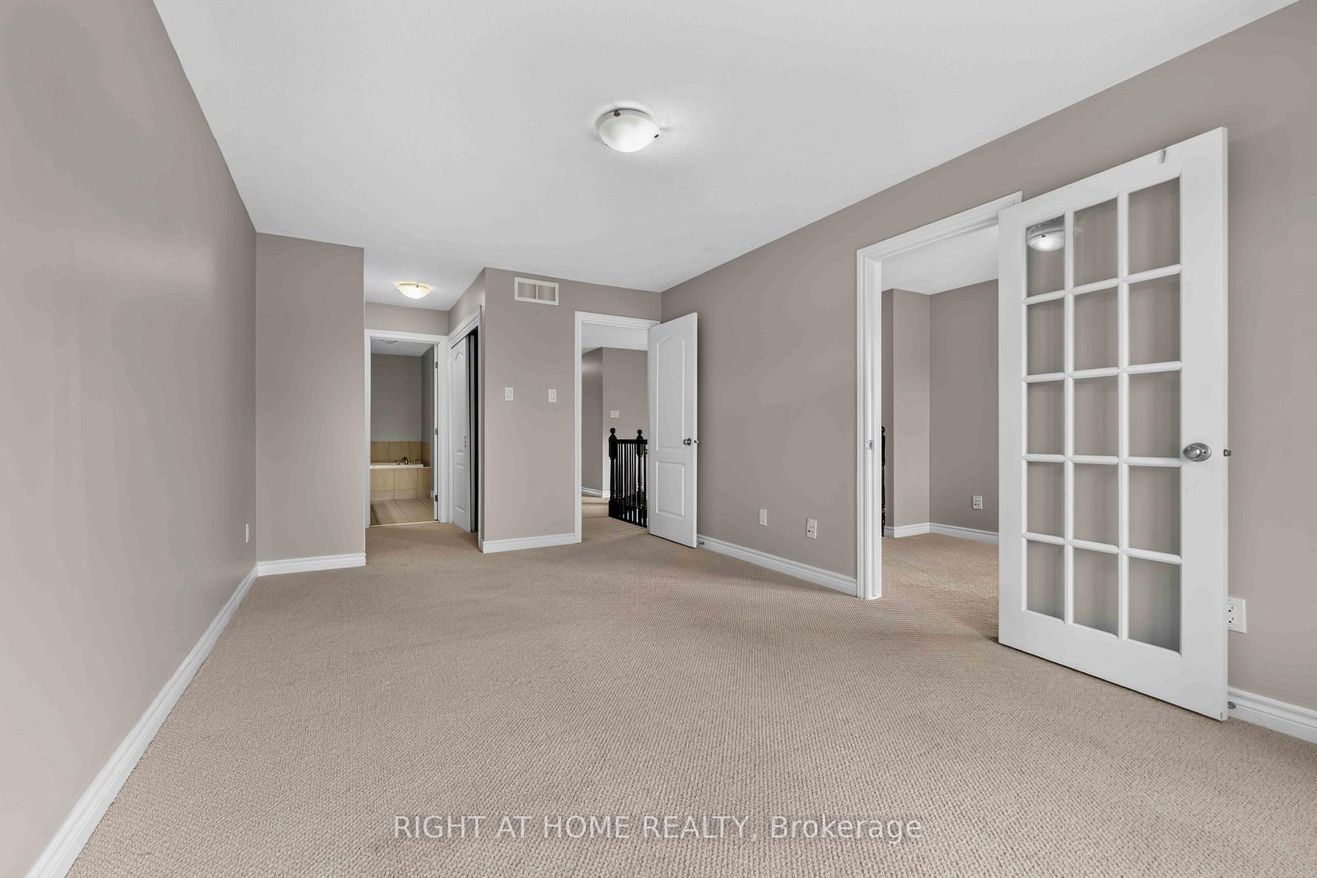 Photo 8 of 628 Moorpark Avenue, Ottawa, Kanata - Emerald Meadows/Trailwest — HOMEH