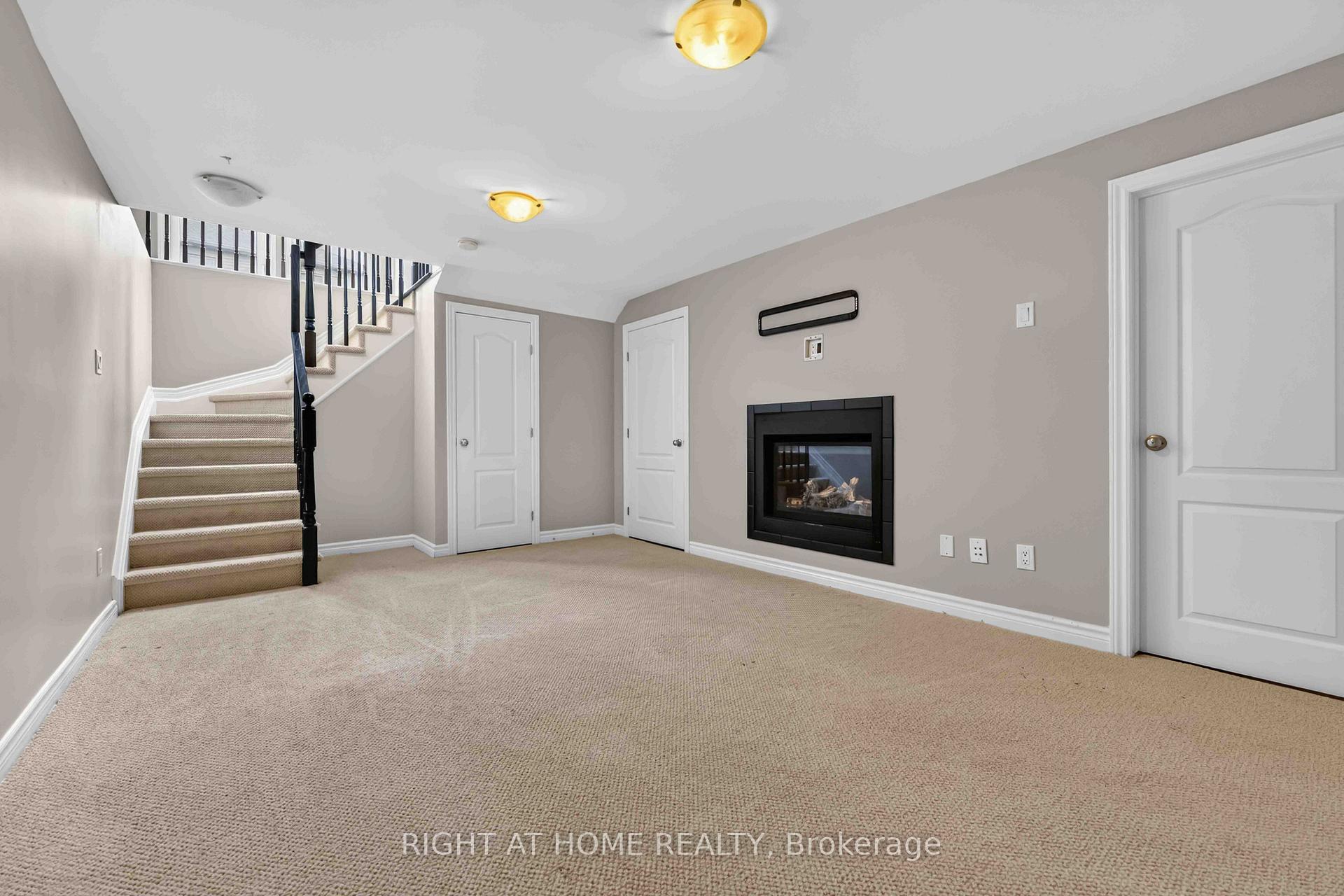 Photo 17 of 628 Moorpark Avenue, Ottawa, Kanata - Emerald Meadows/Trailwest — HOMEH