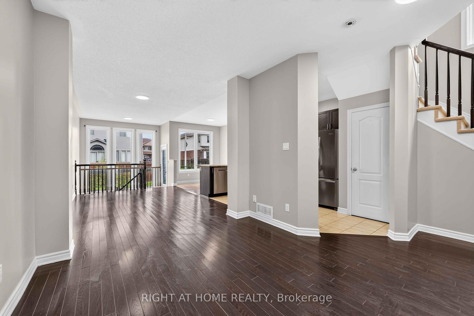 Photo 24 of 628 Moorpark Avenue, Ottawa, Kanata - Emerald Meadows/Trailwest — HOMEH
