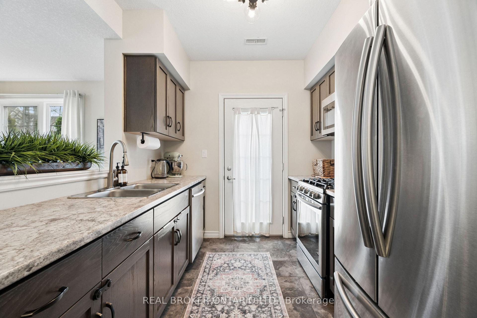 Photo 59 of Unit 9B, 9 Guthrie Lane, Guelph/Eramosa, Rockwood — HOMEH