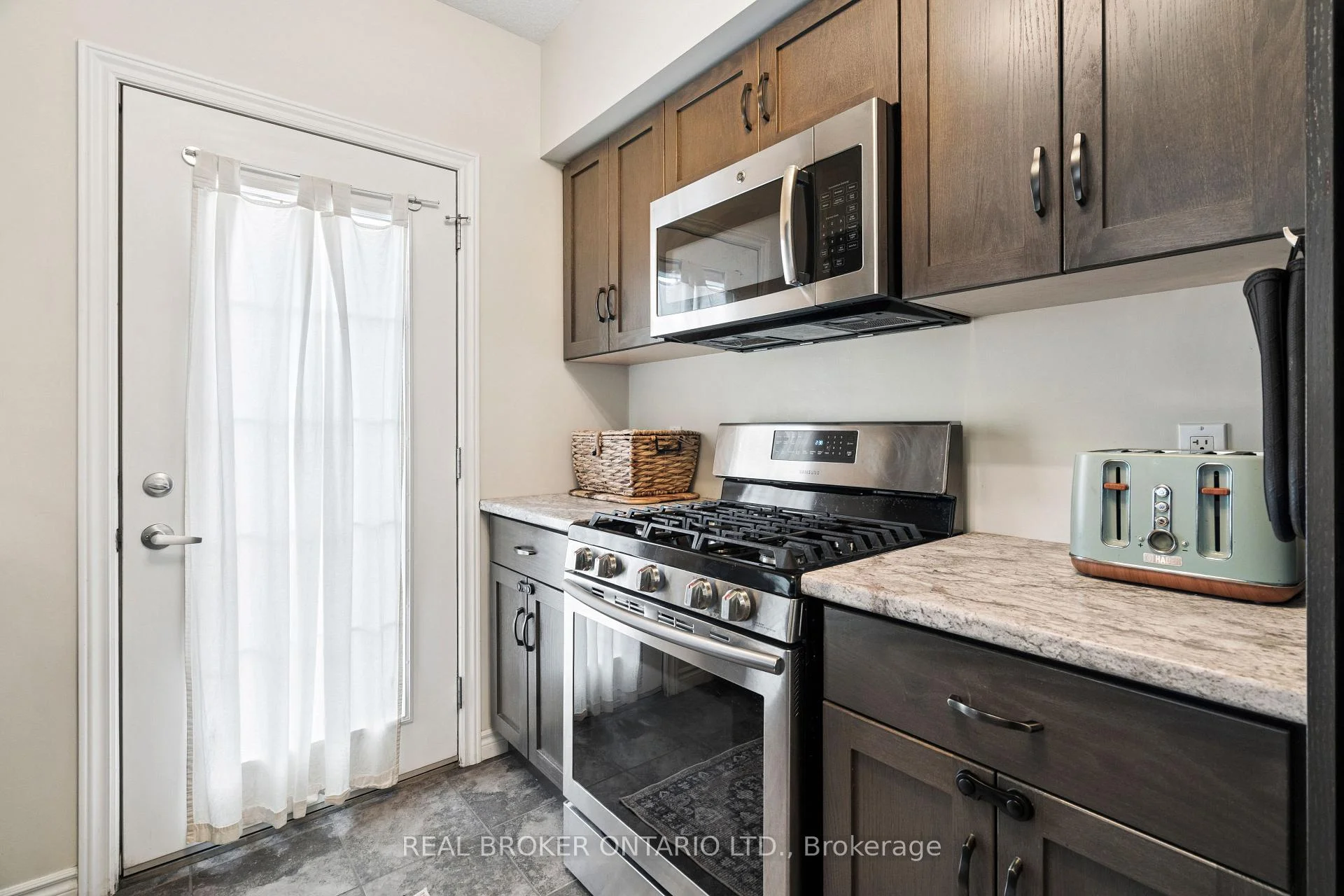 Photo 52 of Unit 9B, 9 Guthrie Lane, Guelph/Eramosa, Rockwood — HOMEH