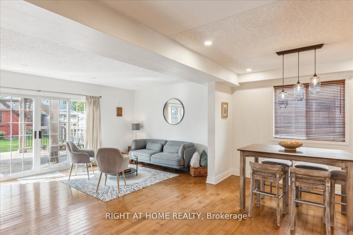 Photo 5 of 223 Grey Fox Drive, Kitchener, Larentian West — HOMEH