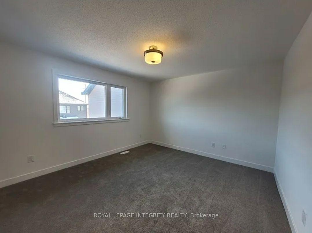 Photo 11 of 32 overberg Way, Ottawa, Kanata - Emerald Meadows/Trailwest — HOMEH