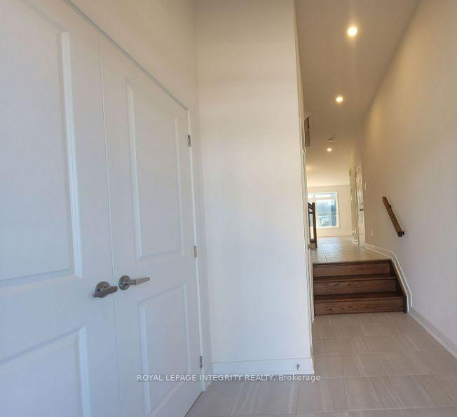 Photo 12 of 32 overberg Way, Ottawa, Kanata - Emerald Meadows/Trailwest — HOMEH