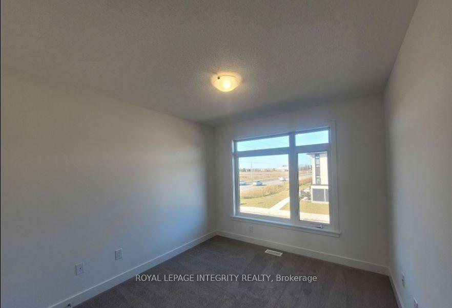 Photo 18 of 32 overberg Way, Ottawa, Kanata - Emerald Meadows/Trailwest — HOMEH