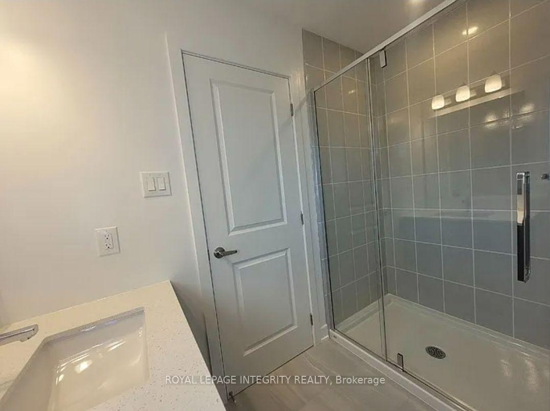 Photo 19 of 32 overberg Way, Ottawa, Kanata - Emerald Meadows/Trailwest — HOMEH