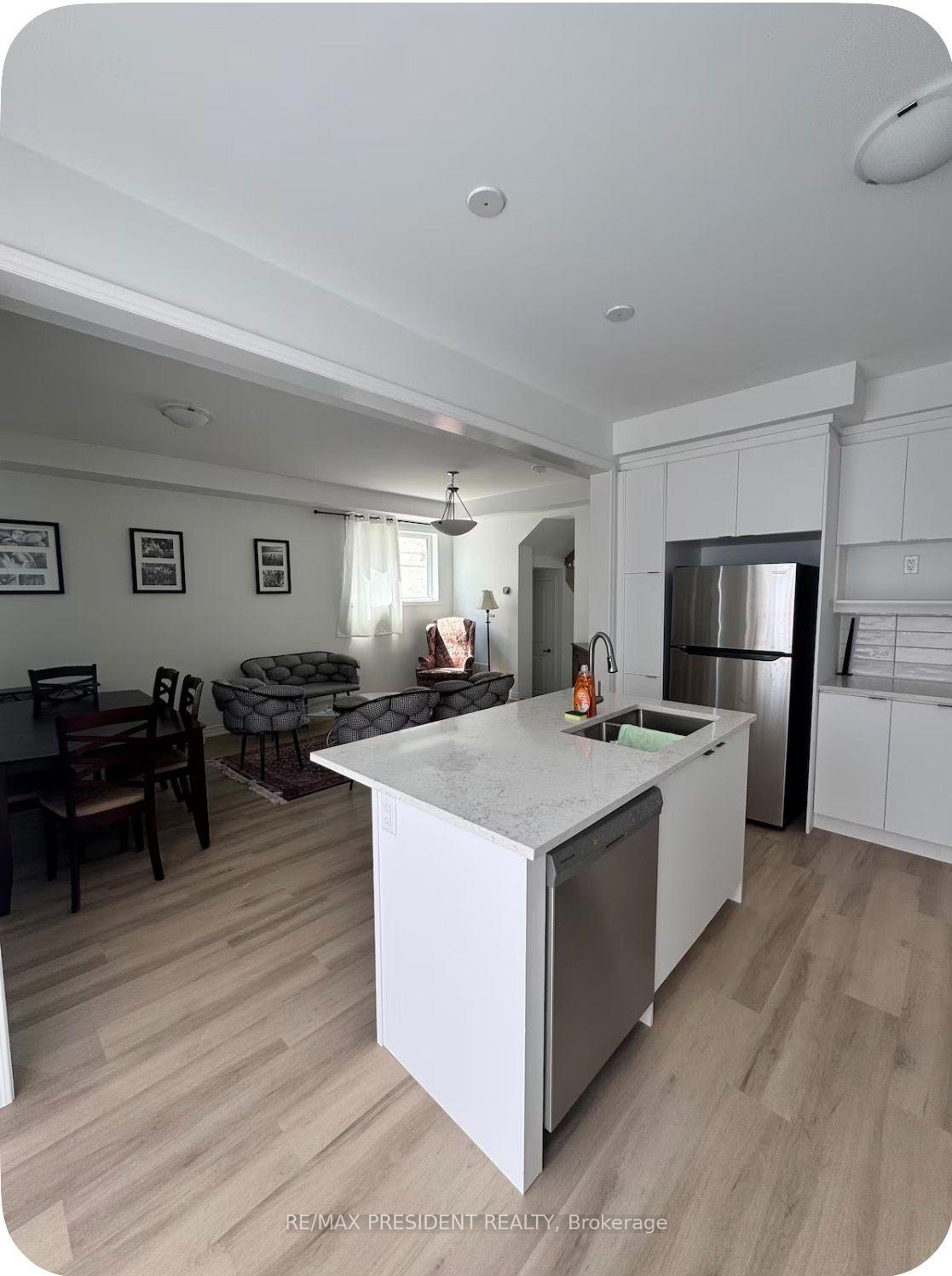 Photo 5 of 57 Lower Street, Barrie, Rural Barrie Southeast — HOMEH