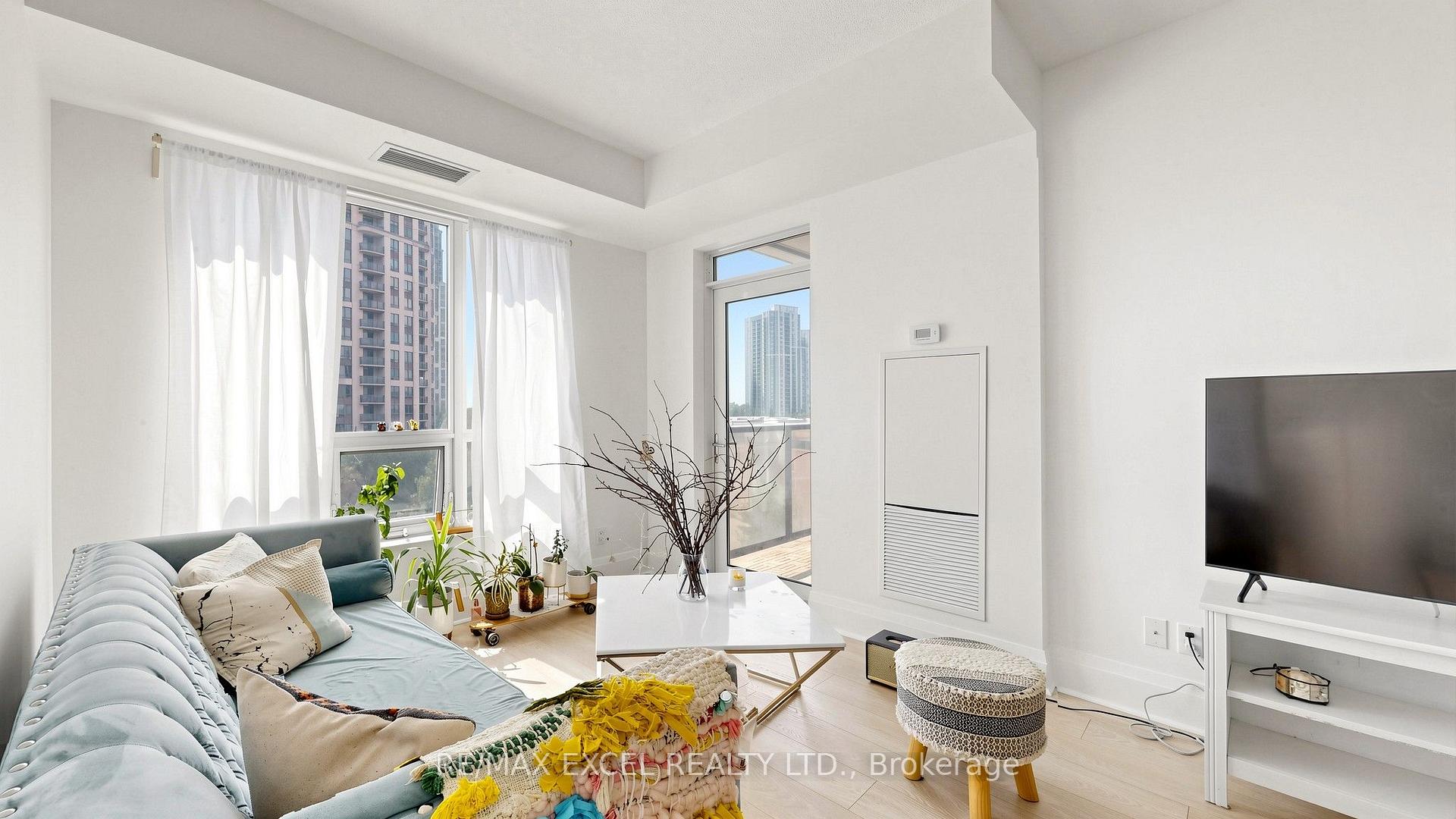 Photo 5 of Unit 602, 100 Harrison Garden Boulevard, North York, Willowdale East — HOMEH
