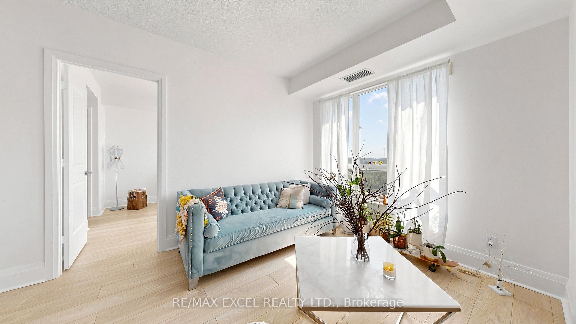 Photo 6 of Unit 602, 100 Harrison Garden Boulevard, North York, Willowdale East — HOMEH