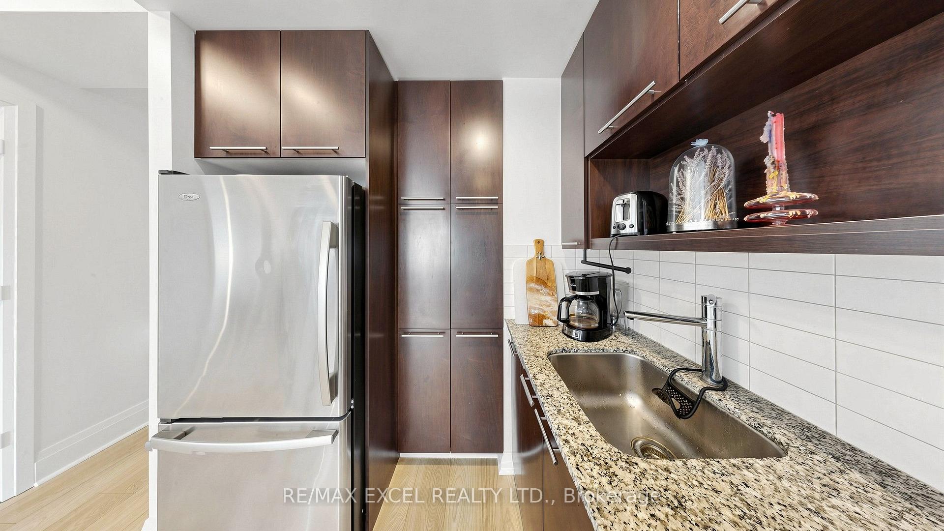 Photo 11 of Unit 602, 100 Harrison Garden Boulevard, North York, Willowdale East — HOMEH