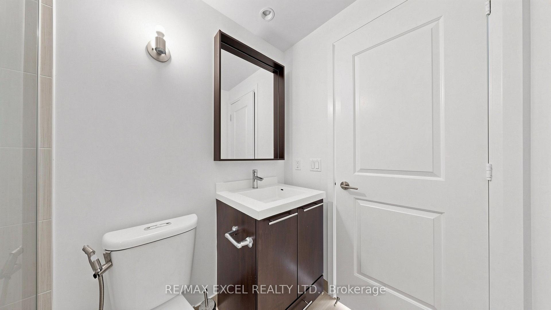 Photo 12 of Unit 602, 100 Harrison Garden Boulevard, North York, Willowdale East — HOMEH