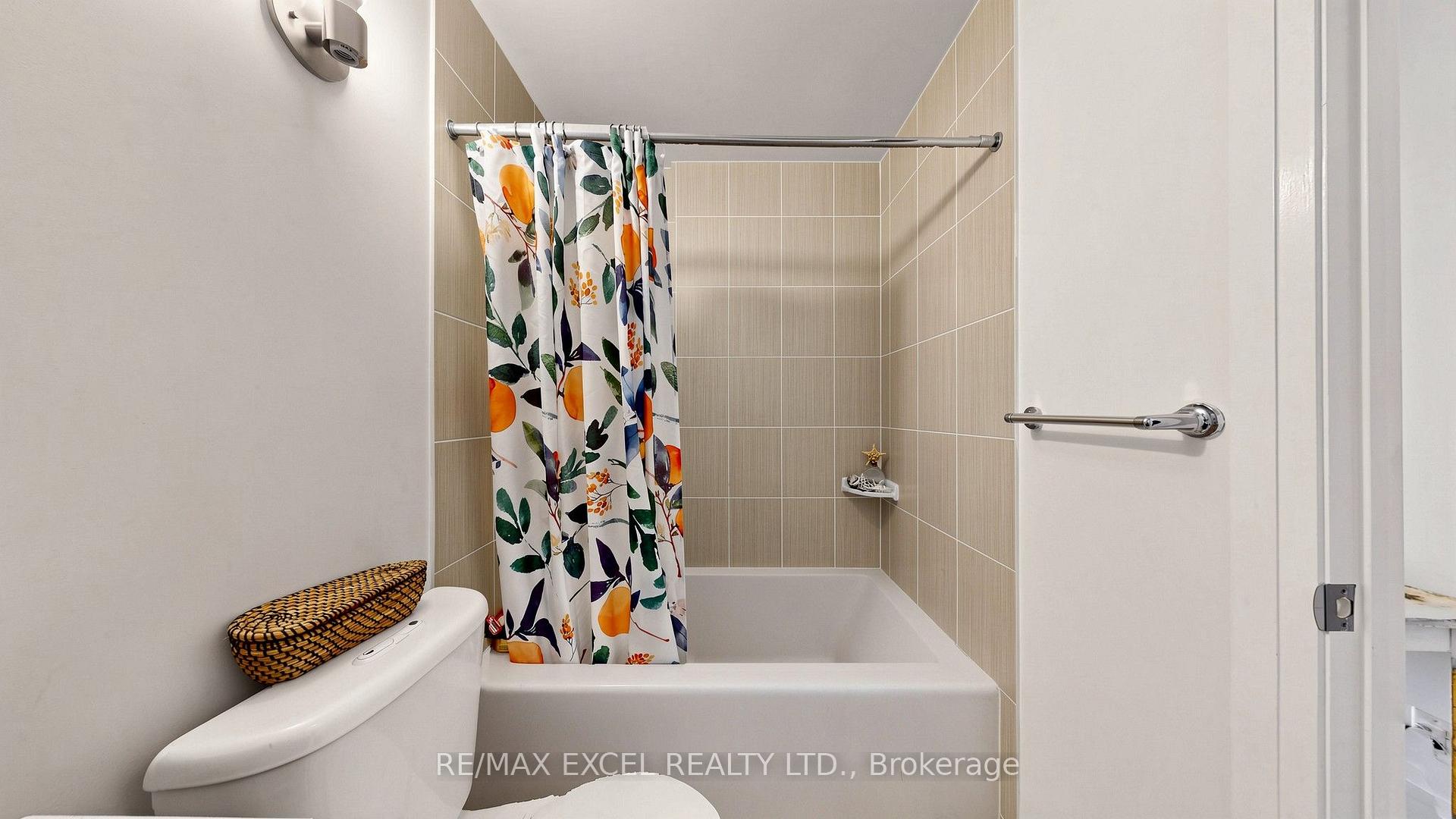 Photo 20 of Unit 602, 100 Harrison Garden Boulevard, North York, Willowdale East — HOMEH
